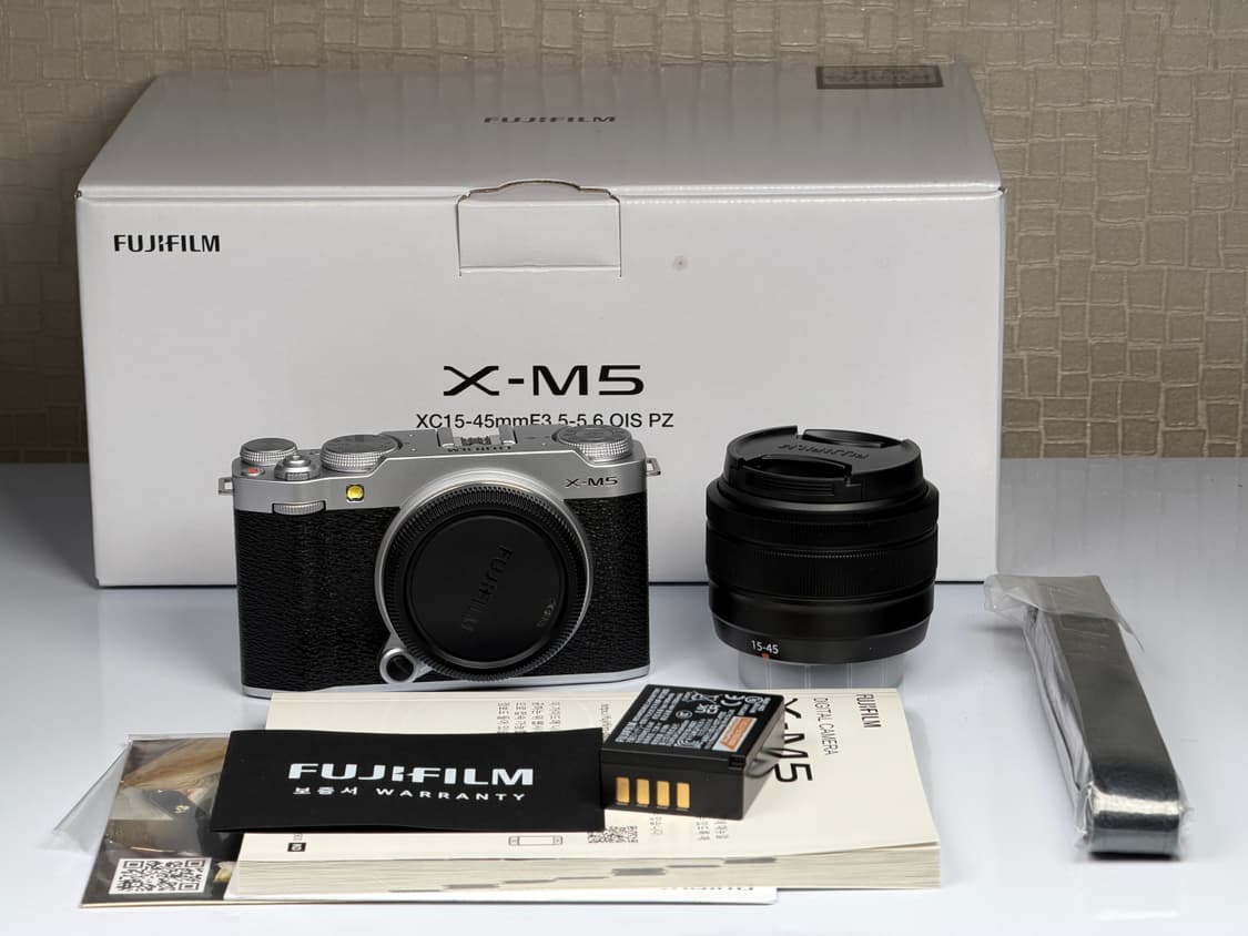 후지필름 X-M5, XC 15-45mm F3.5-5.6 OIS PZ 렌즈 상품이미지1