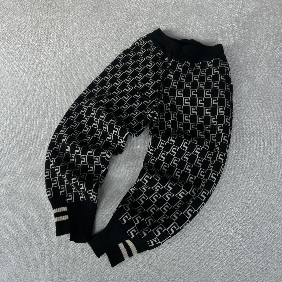 구찌 정품 트레이닝 조건 팬츠 s 상품이미지1