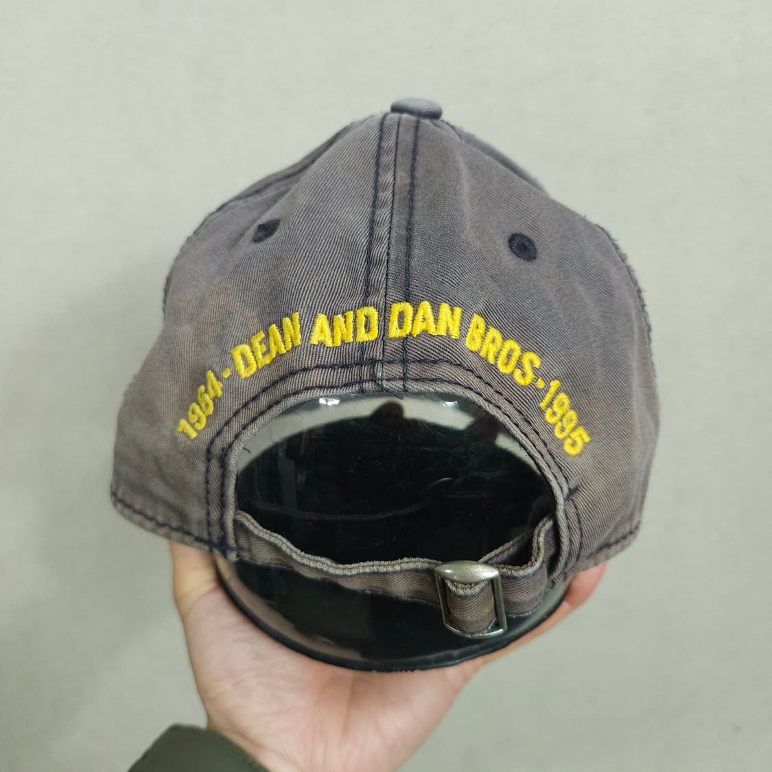 디스퀘어드2 페이드 볼캡 상품이미지4