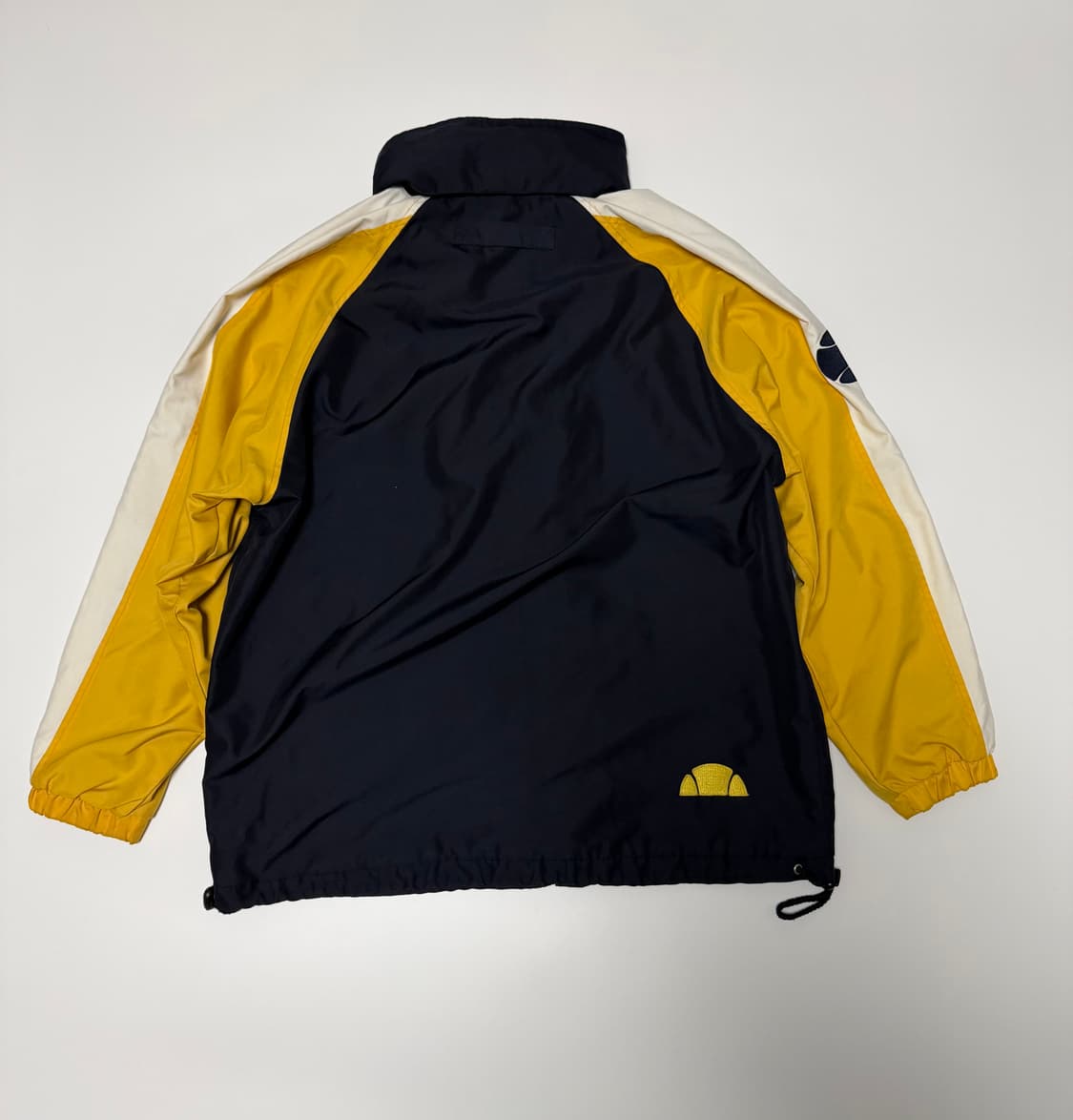 엘레쎄 올드스쿨 바람막이 상품이미지2