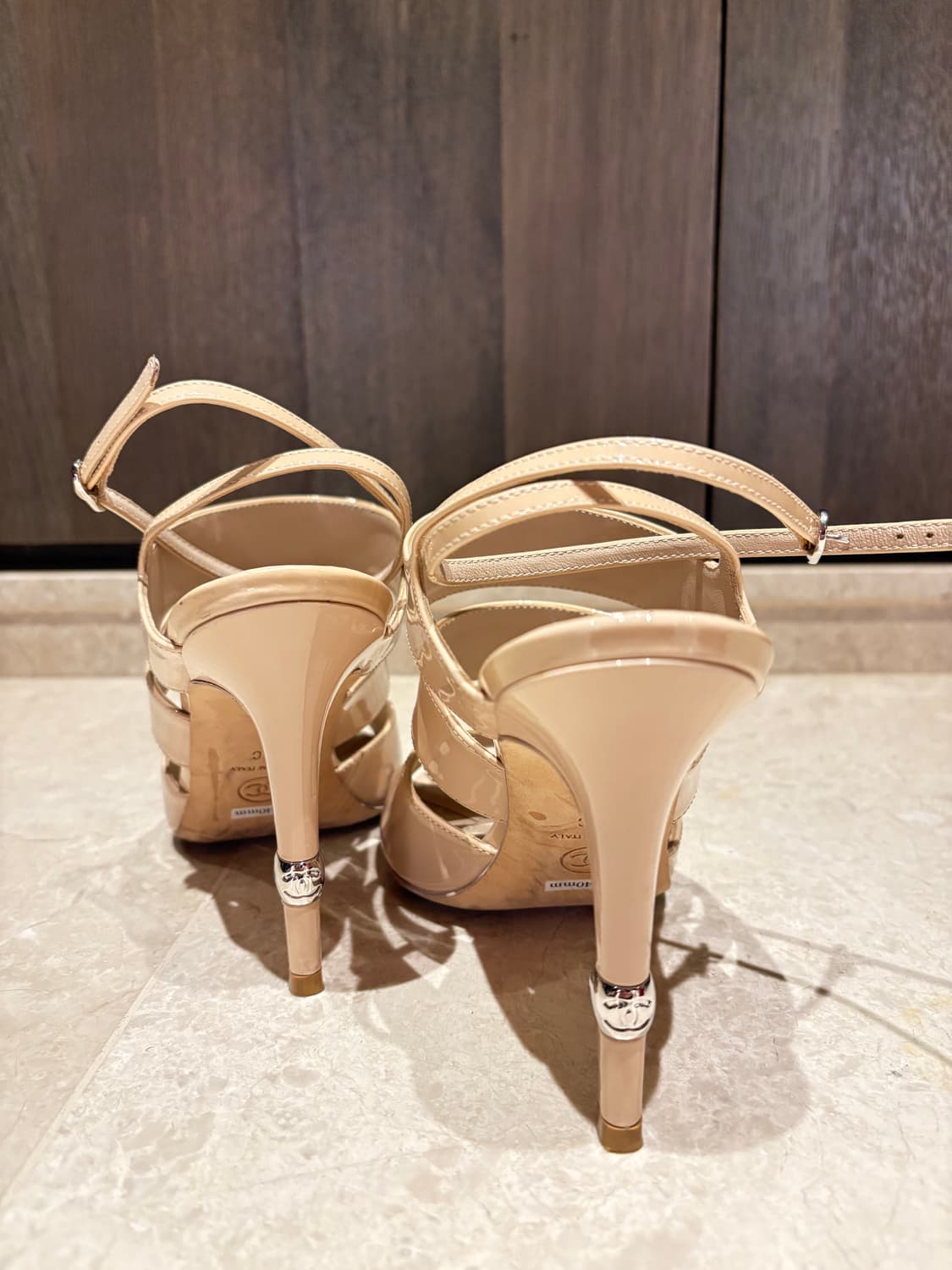 샤넬 베이지 샌들힐 37 / 240 정품 상품이미지4