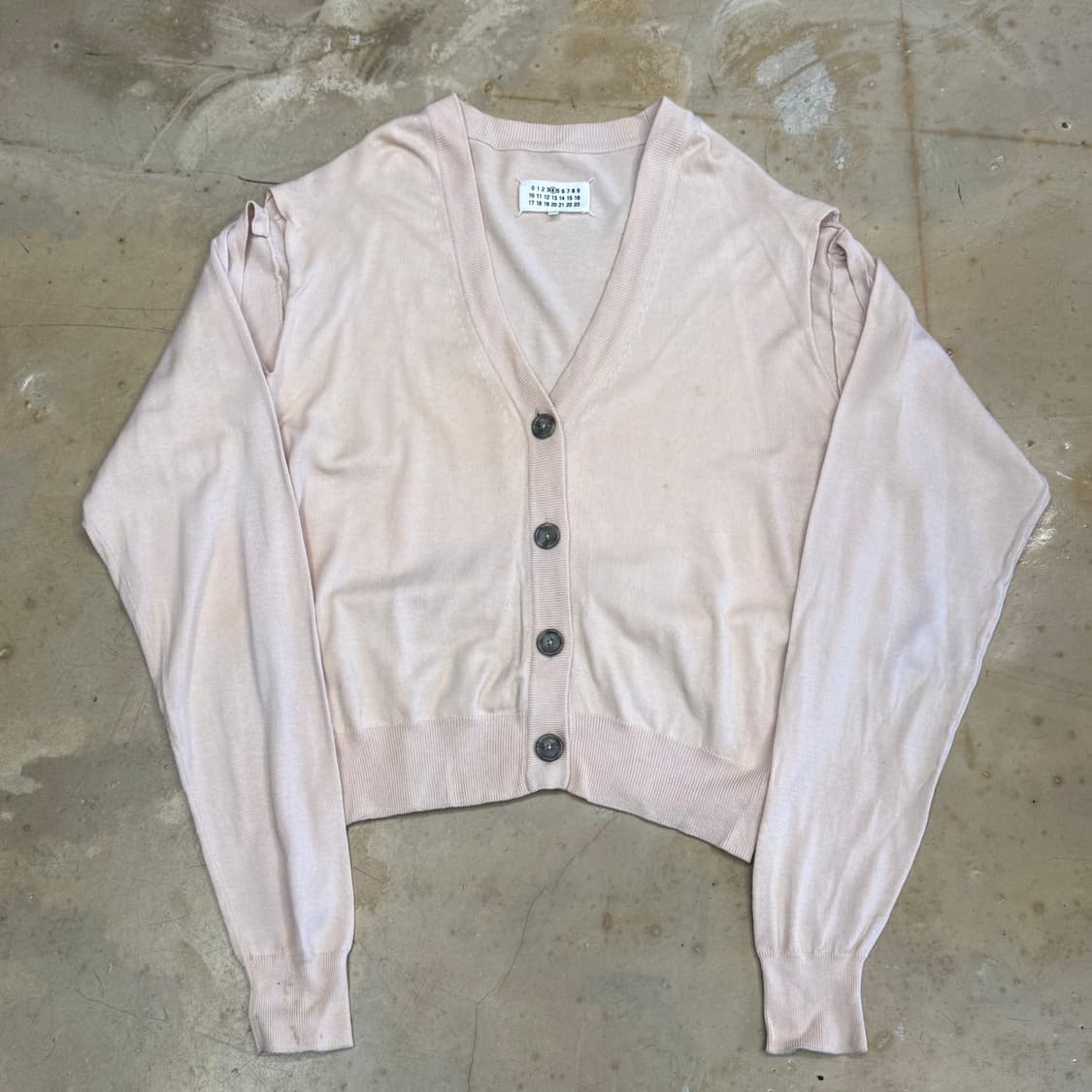 XS 메종 마르지엘라 오픈 숄더 브이넥 가디건 상품이미지2