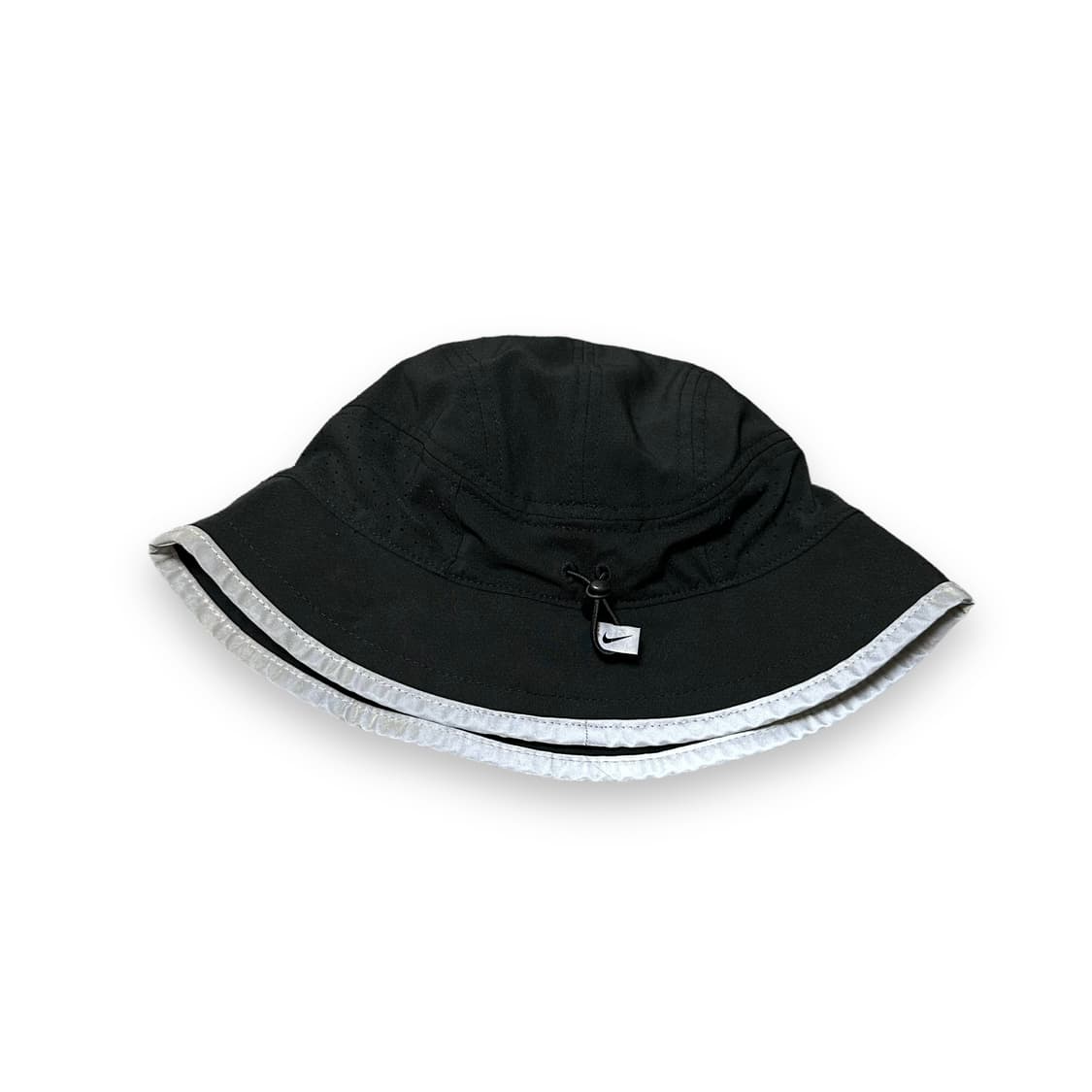 Nike reflecftive bucket hat 상품이미지2