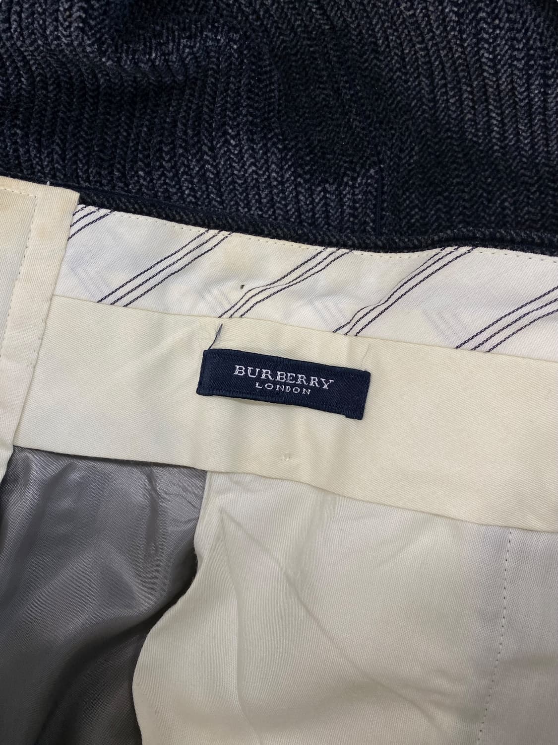 버버리 런던 헤링본 코듀로이 트라우저  상품이미지7