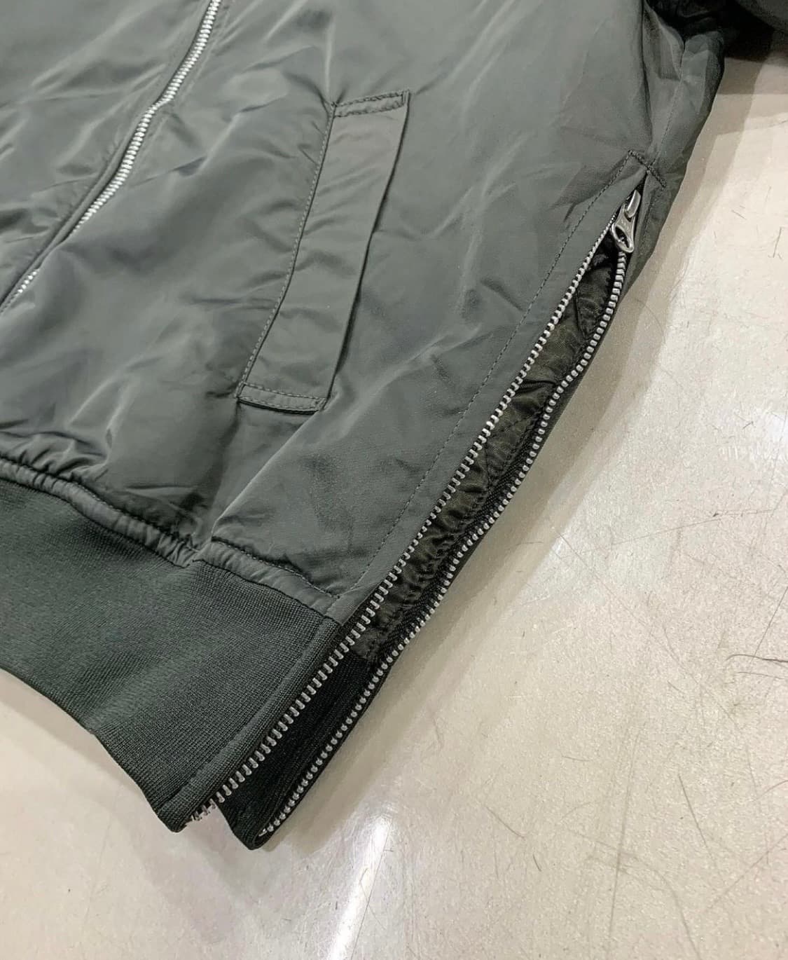 Sorona 나일론 사이드 지퍼 디테일 ma-1 재킷 상품이미지3