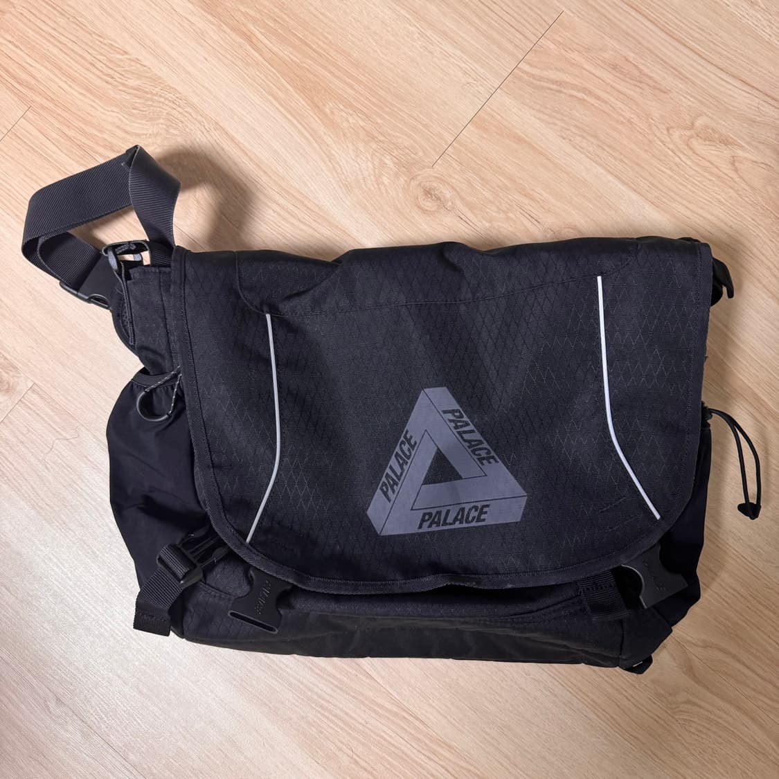 팔라스 코듀라 메신저백 상품이미지1