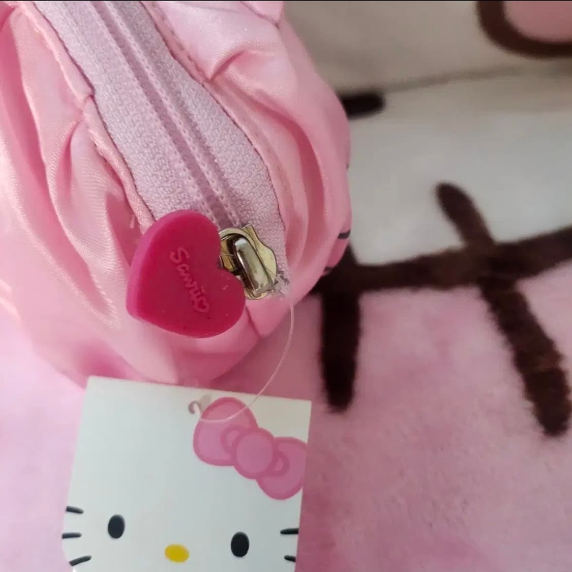 헬로키티 파우치 2010년도 제품  상품이미지2