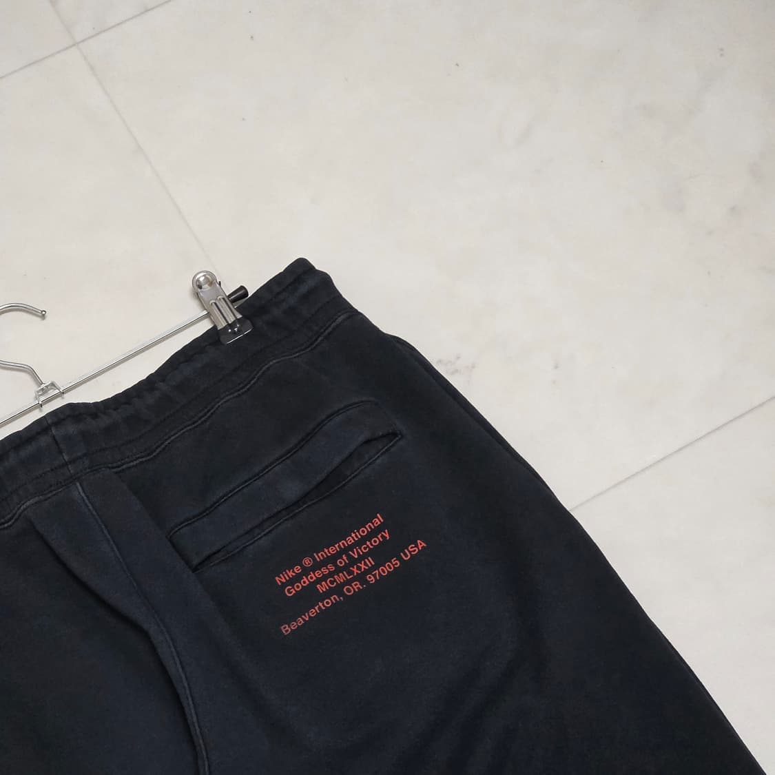 L) 나이키 더블 스우시 조거팬츠 스웻팬츠 블랙 상품이미지3