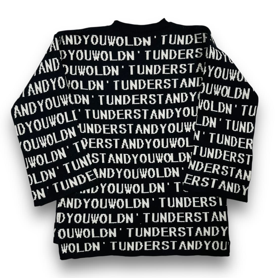 Love peace 스펠아웃 레터링 아트 다크 니트 상품이미지4