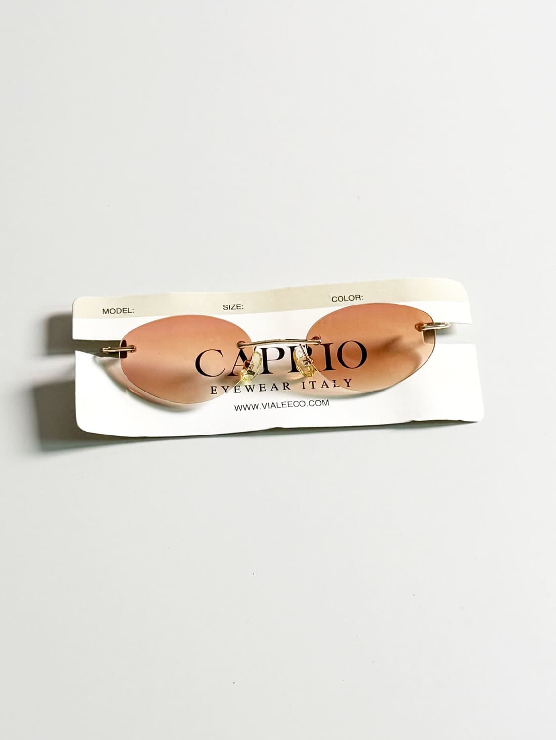 CAPRIO 오벌 무테 골드 메탈 프레임 빈티지 틴트 선글라스 상품이미지1