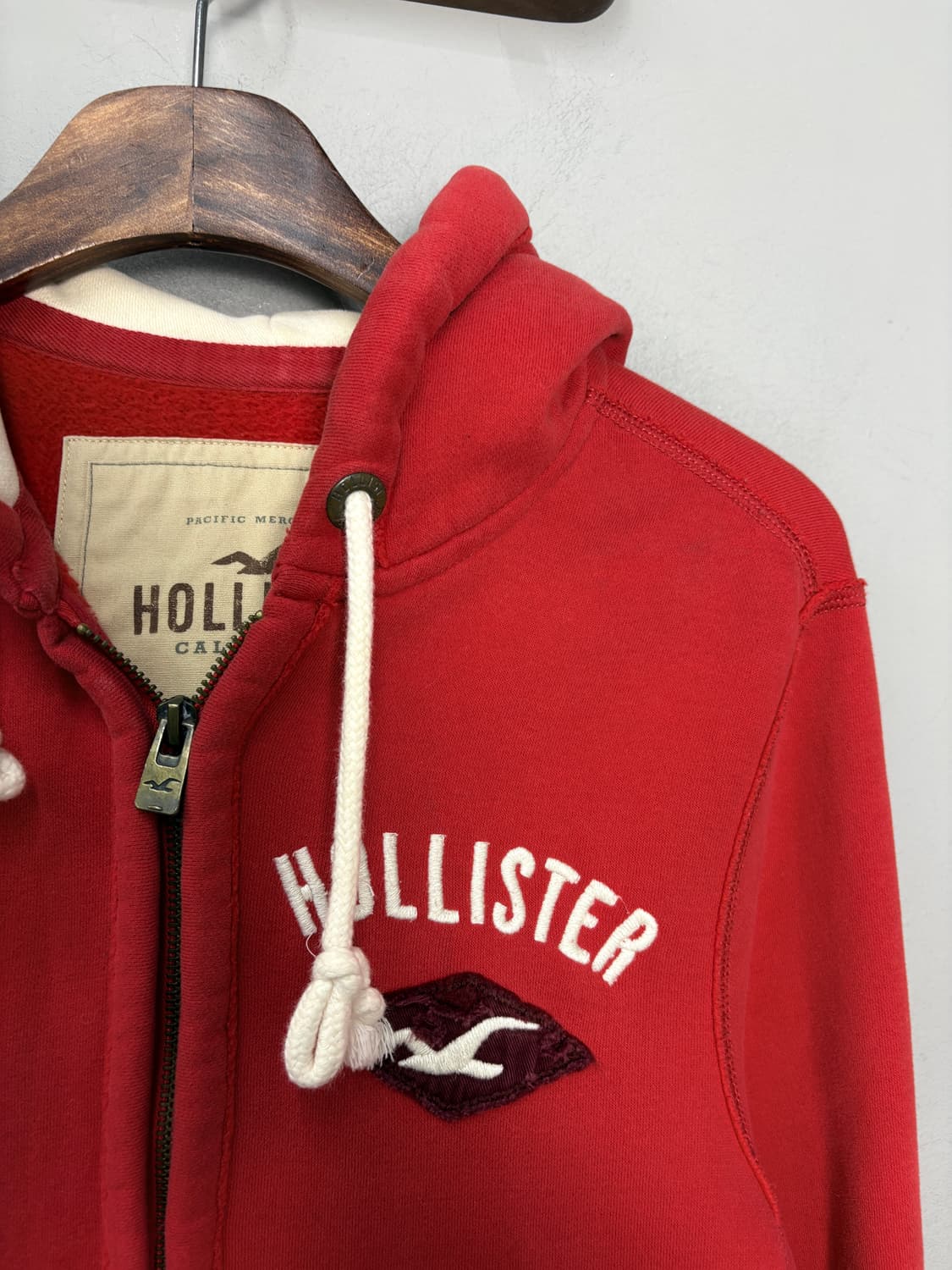 홀리스터 레드 스펠로고 후드집업 A3687 상품이미지3