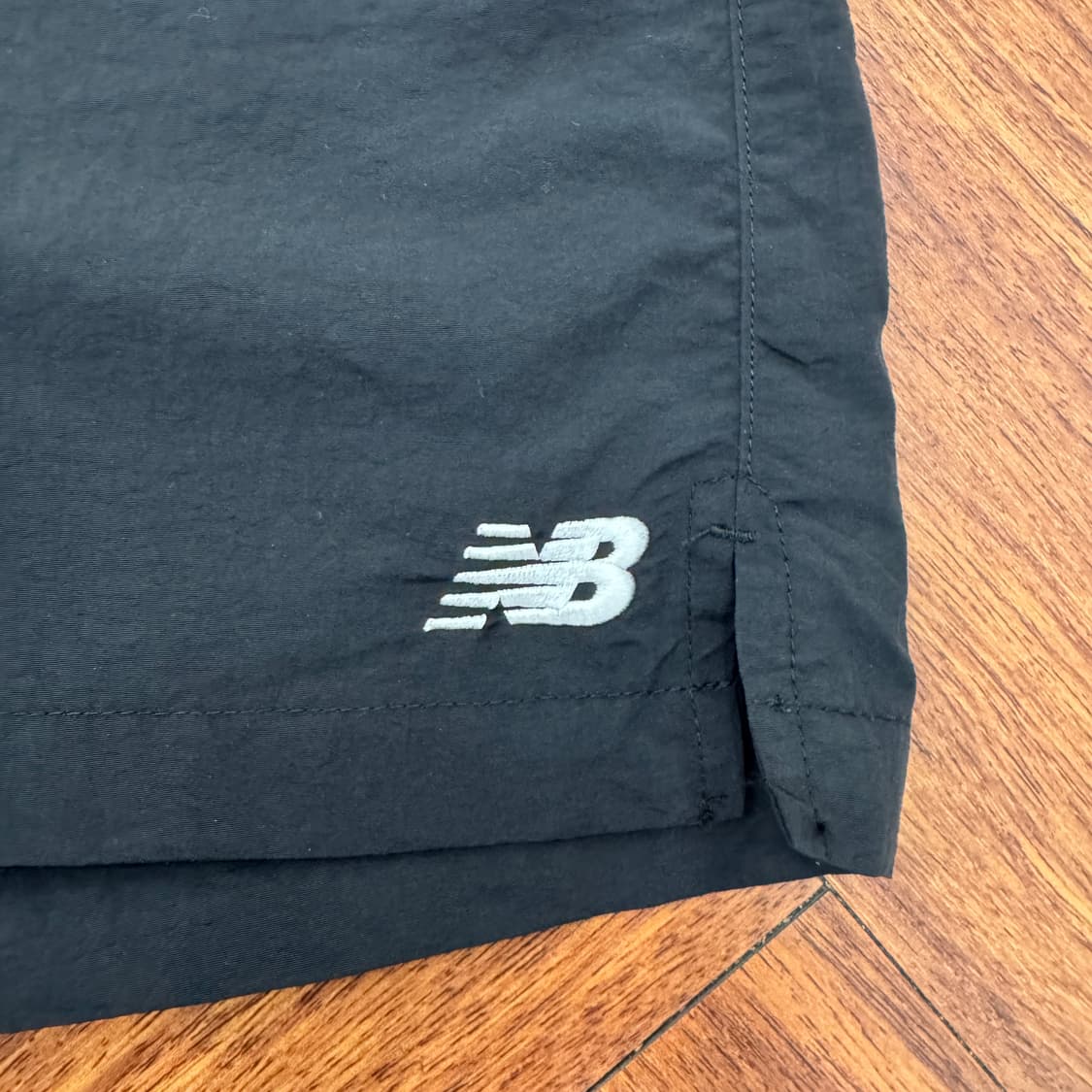 S 뉴발란스 블랙 나일론 반바지 팬츠  상품이미지3