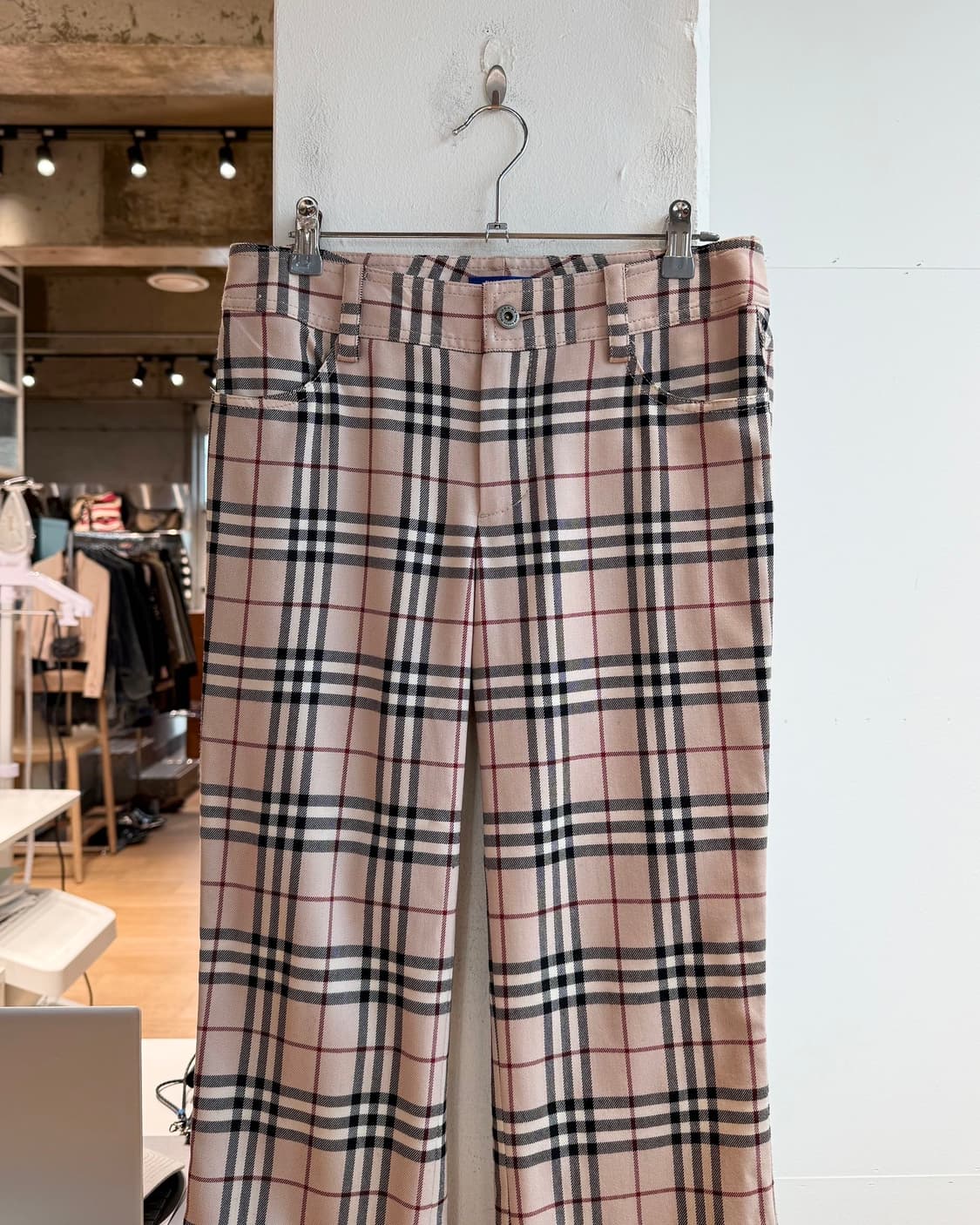 버버리 블루라벨 베이지 노바체크 팬츠  상품이미지3