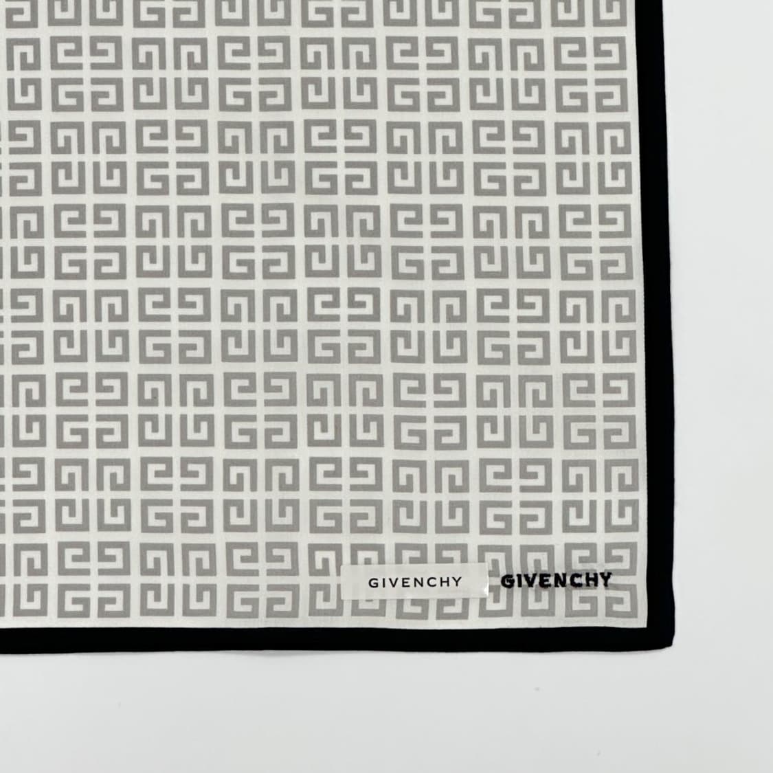 (새상품) givenchy / 지방시 쁘띠스카프 손수건 상품이미지3