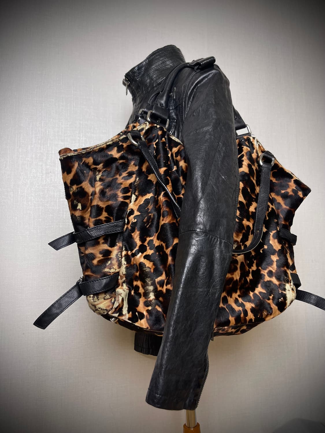 VTG 쥬세페 자노티 레더 숄더백 상품이미지1