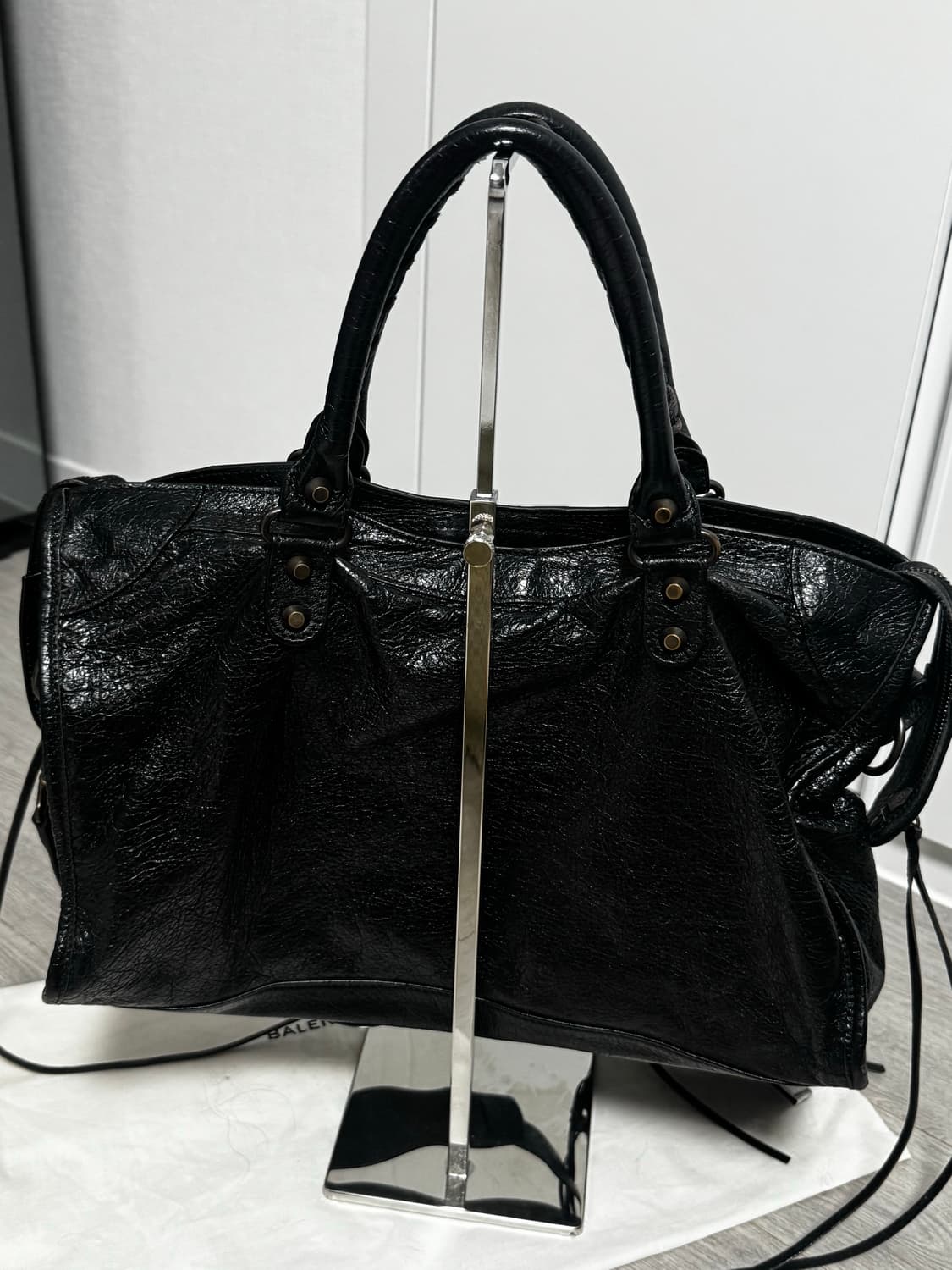 Balenciaga 발렌시아가 시티백 모터백 블랙 미디움 상태 A 상품이미지6