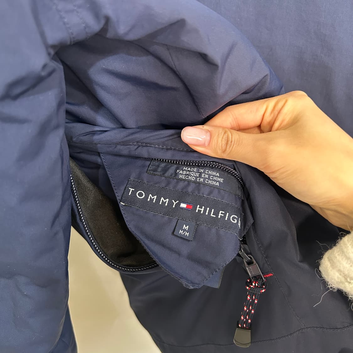 타미힐피거 남성 리버시블 푸퍼 패딩 M 상품이미지3