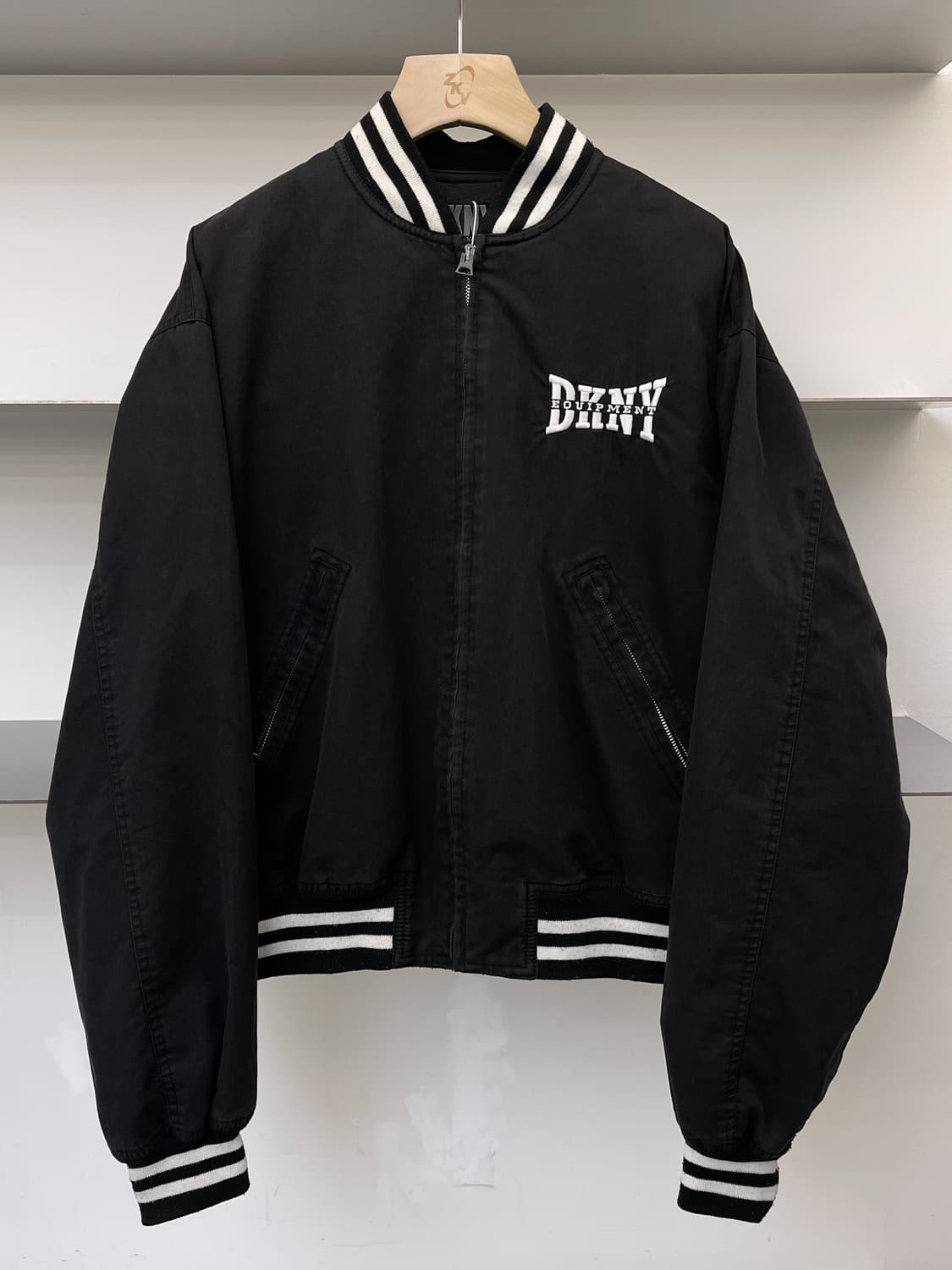 Dkny 백 로고 쇼트 봄버 자켓 상품이미지5