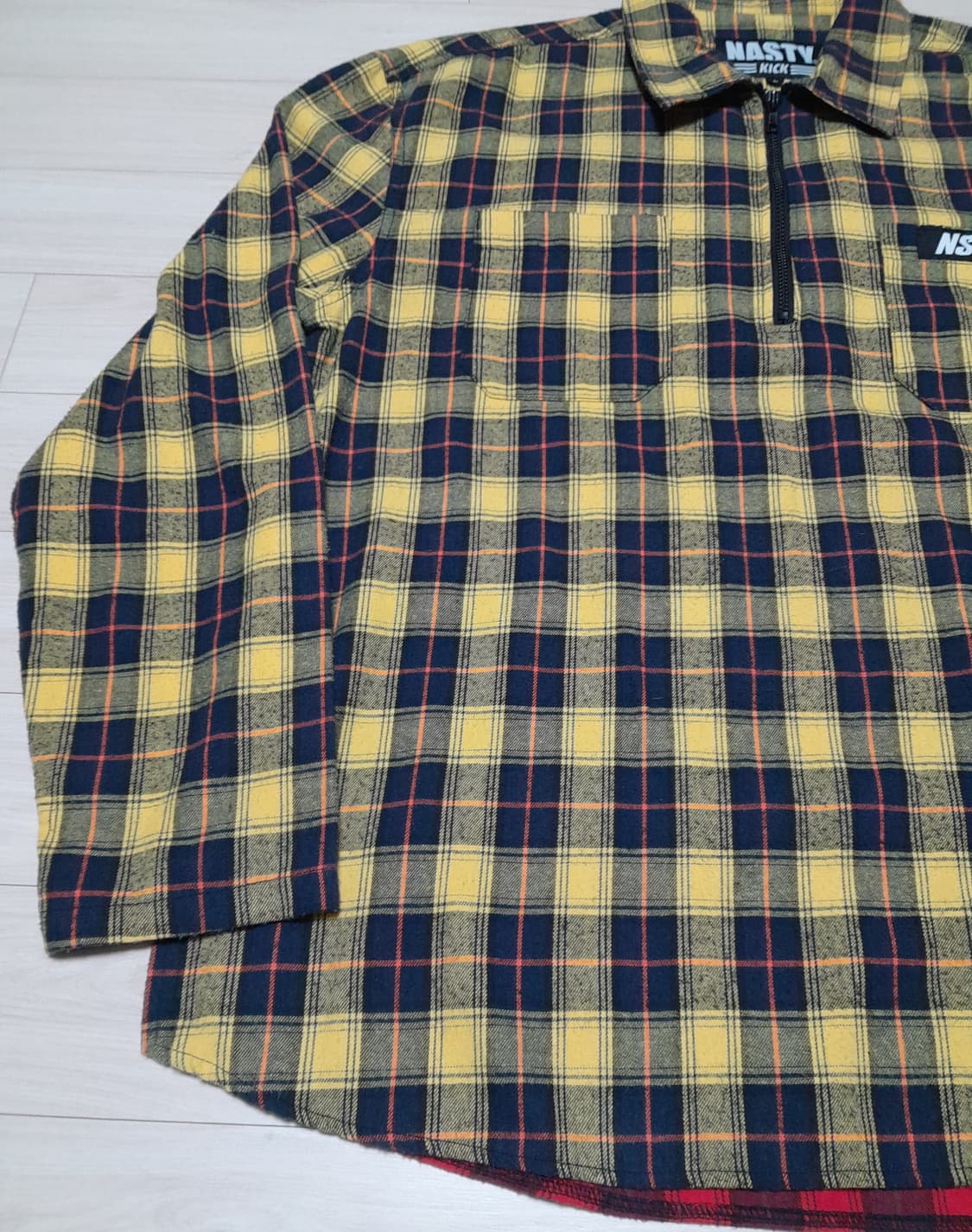 💥네스트킥 하프집업 체크 셔츠 (L)
 상품이미지6