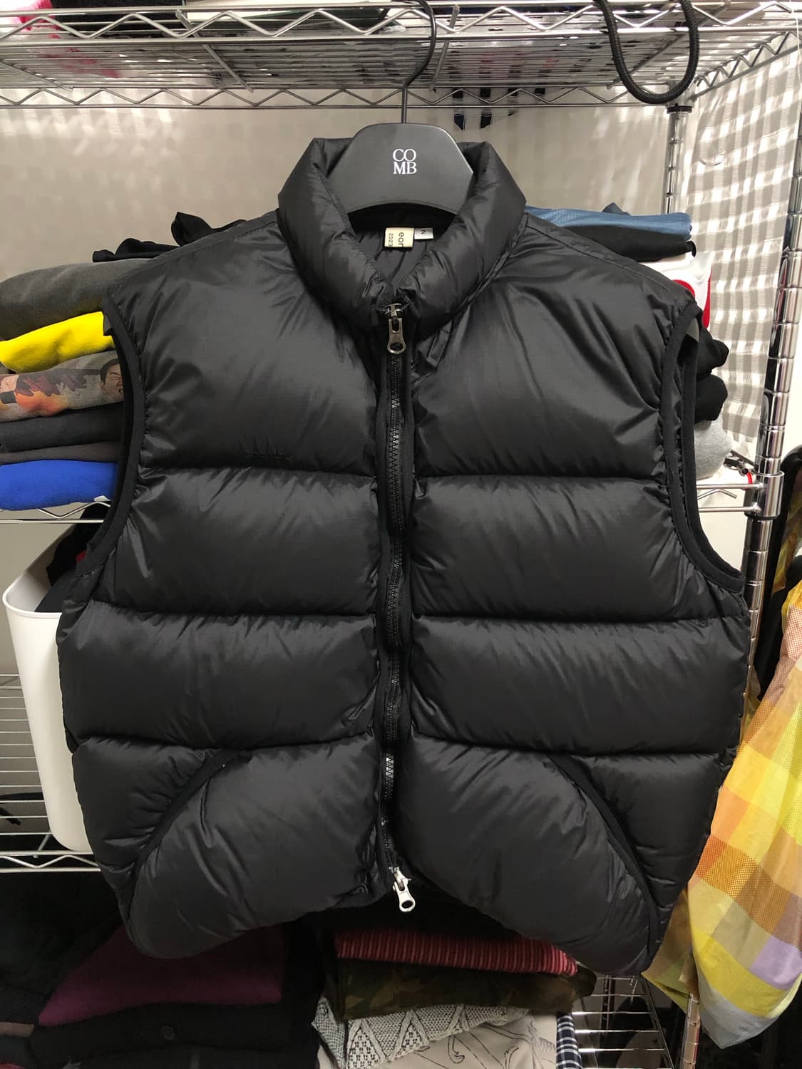 2023 에옹쓰 조끼 패딩 2사이즈 상품이미지1