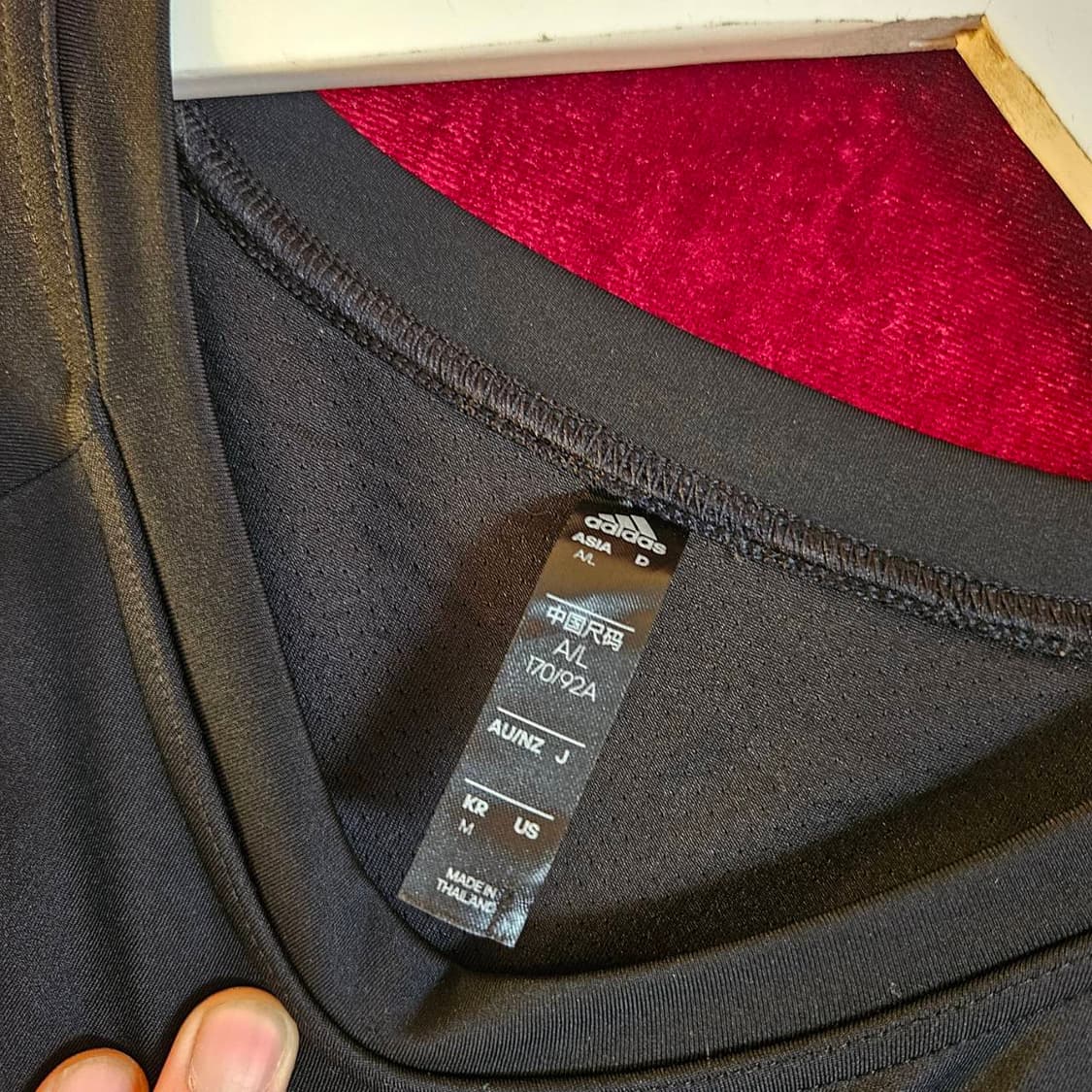 아디다스(Adidas) 스포츠 기능성

브라탑 슬림핏 반팔티셔츠 상품이미지8