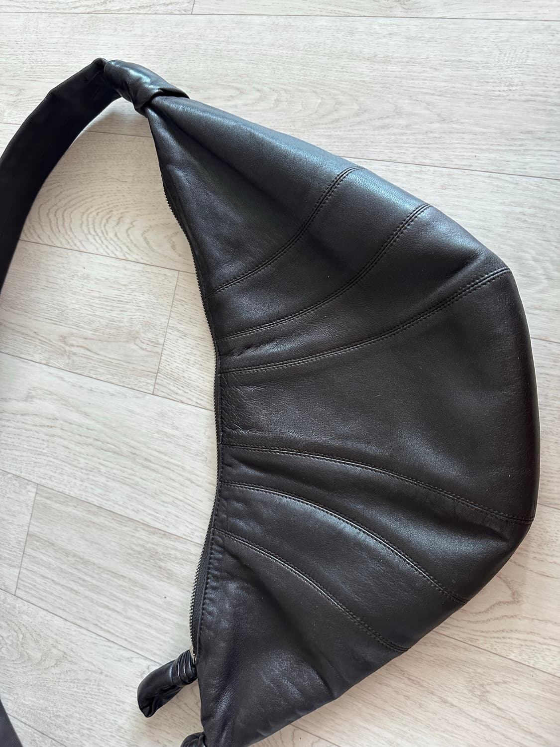 르메르 크로아상백 다크초코 미디움 상품이미지4