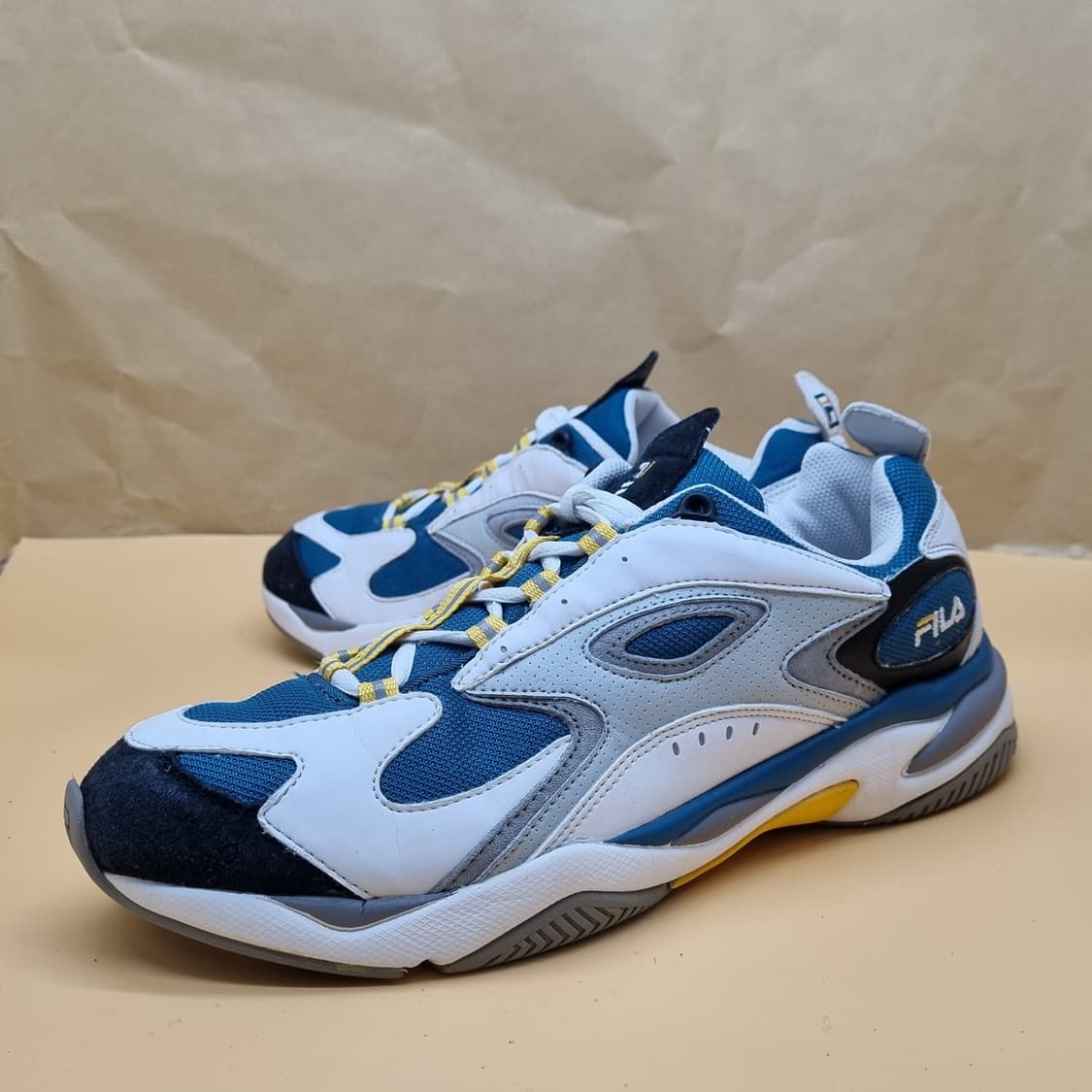 휠라 보비어소러스99 남성운동화280 상품이미지1