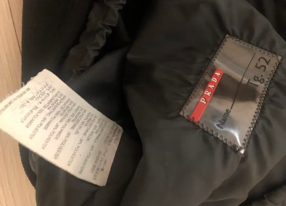 프라다 집업 상품이미지3