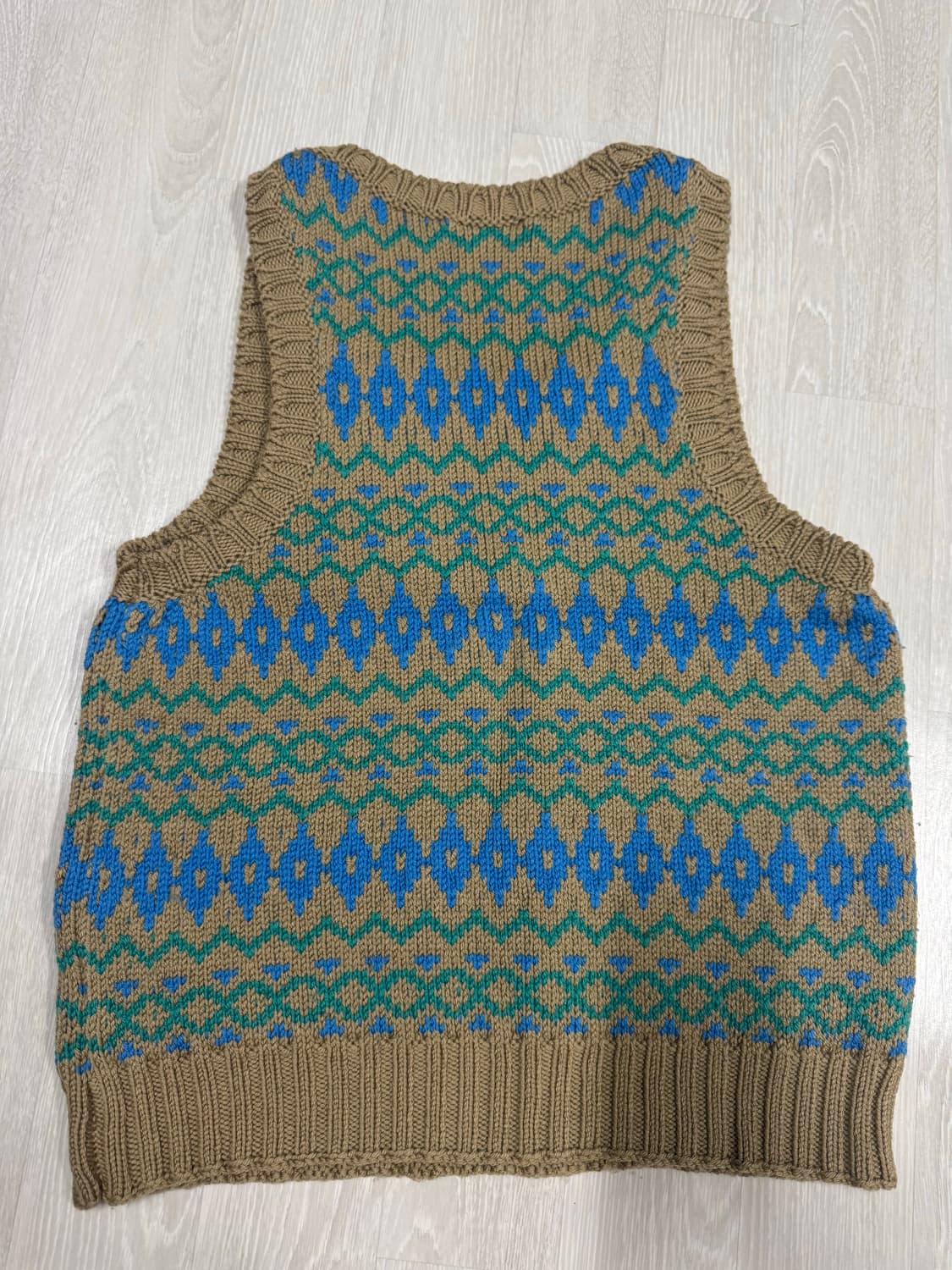 아크네 18SS 니트베스트 상품이미지2