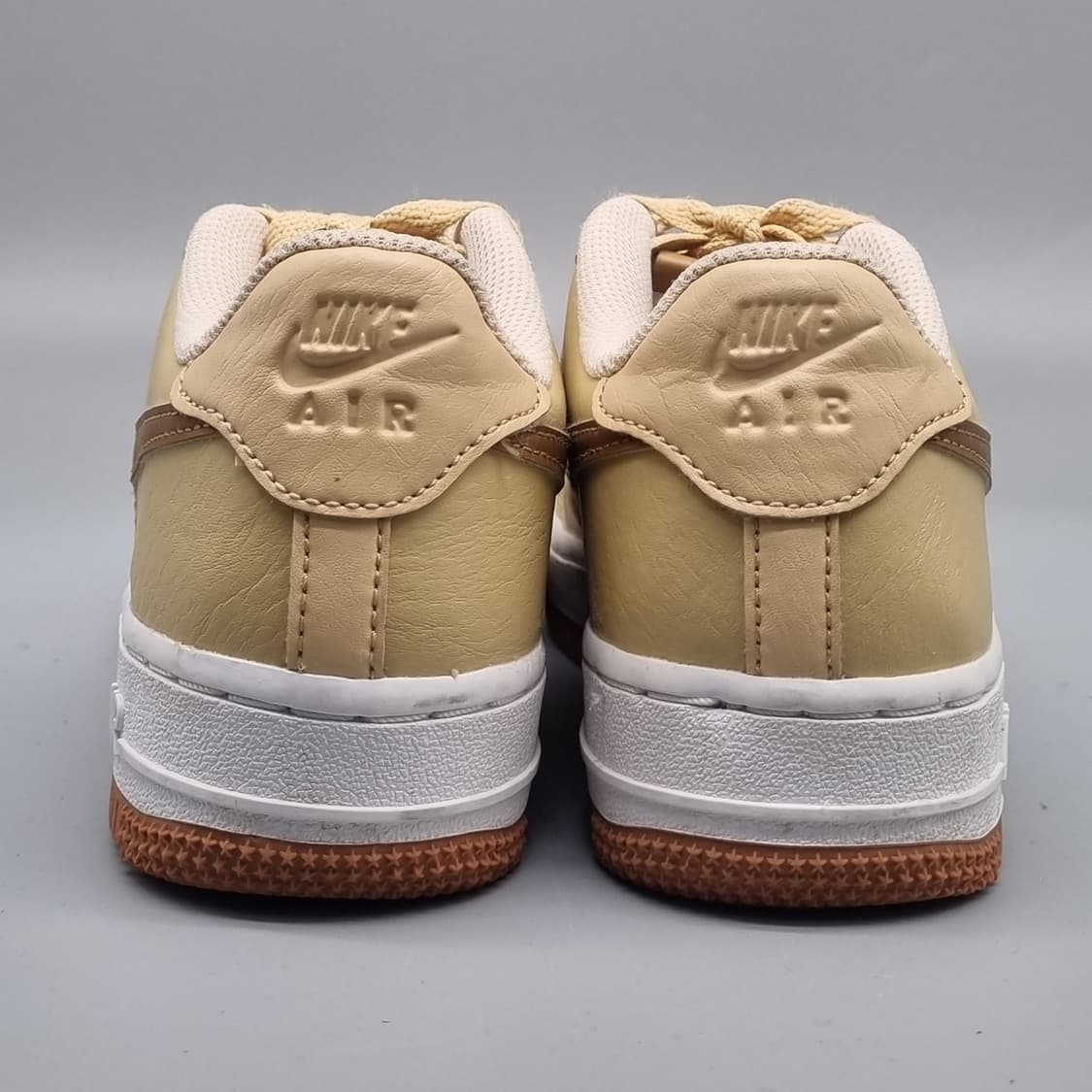 나이키 에어포스1 에일브라운 운동화225 상품이미지4
