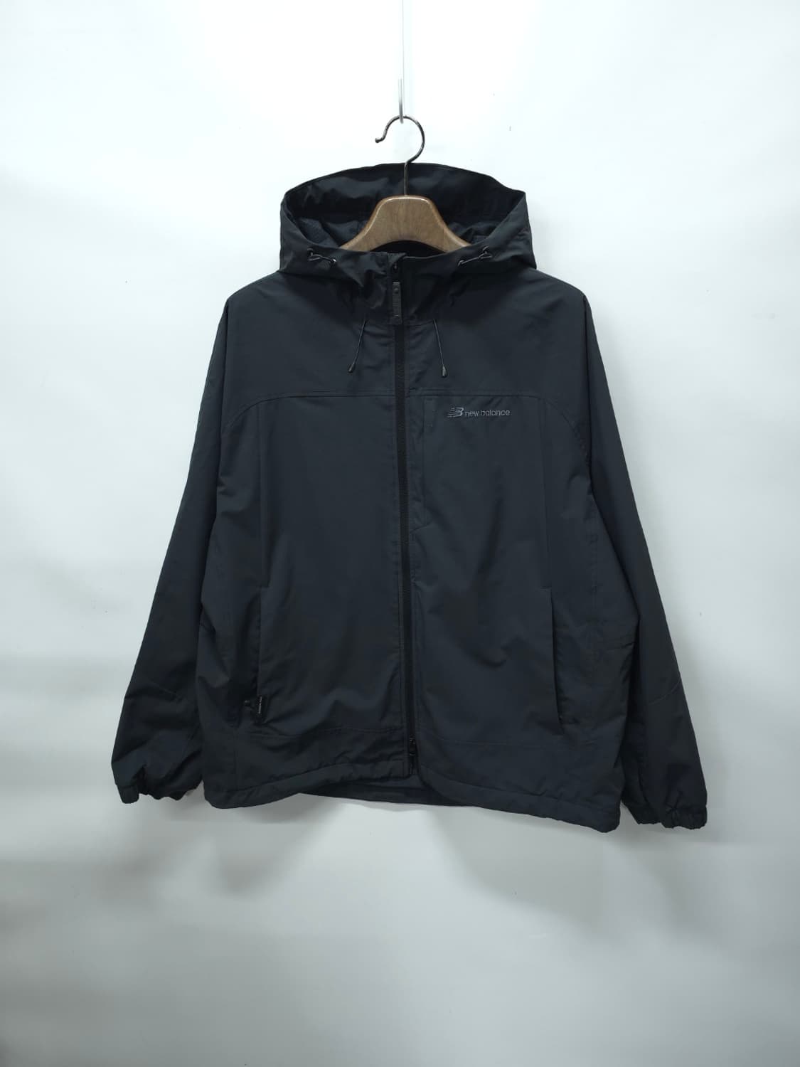뉴발란스 투웨이 바람막이 자켓 (남성 상품이미지1