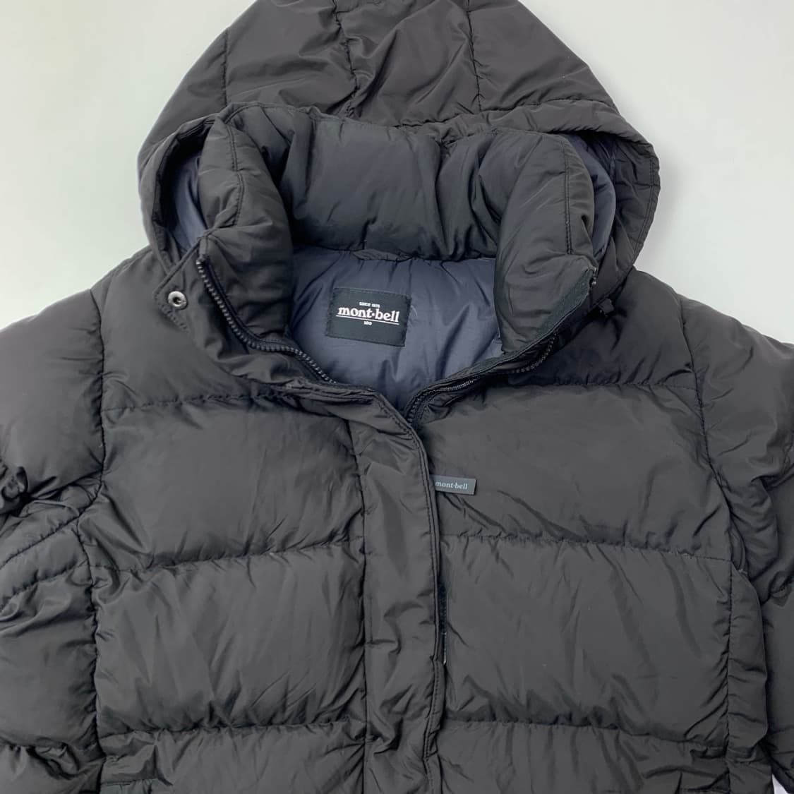 [L/정품] 몽벨 에스더 블랙 다운 여성 롱패딩점퍼 상품이미지3