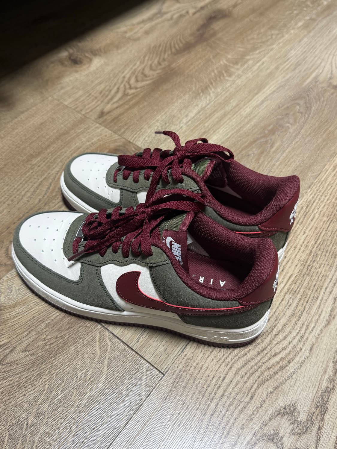 나이키 에어 포스 1 '07 LV8 FQ8714 사이즈 240 상품이미지1