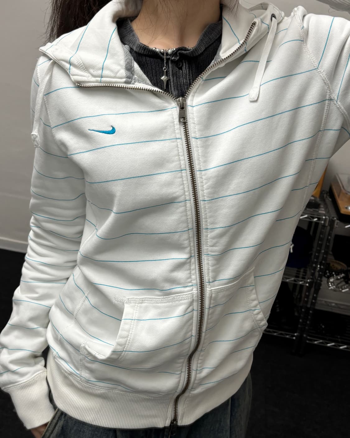 나이키 00s 스트라이프 화이트 후드집업 상품이미지2