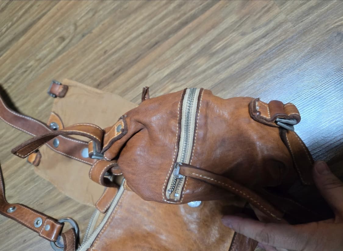 REAL MIND 브라운 가죽 숄더백 + 악세서리 상품이미지2