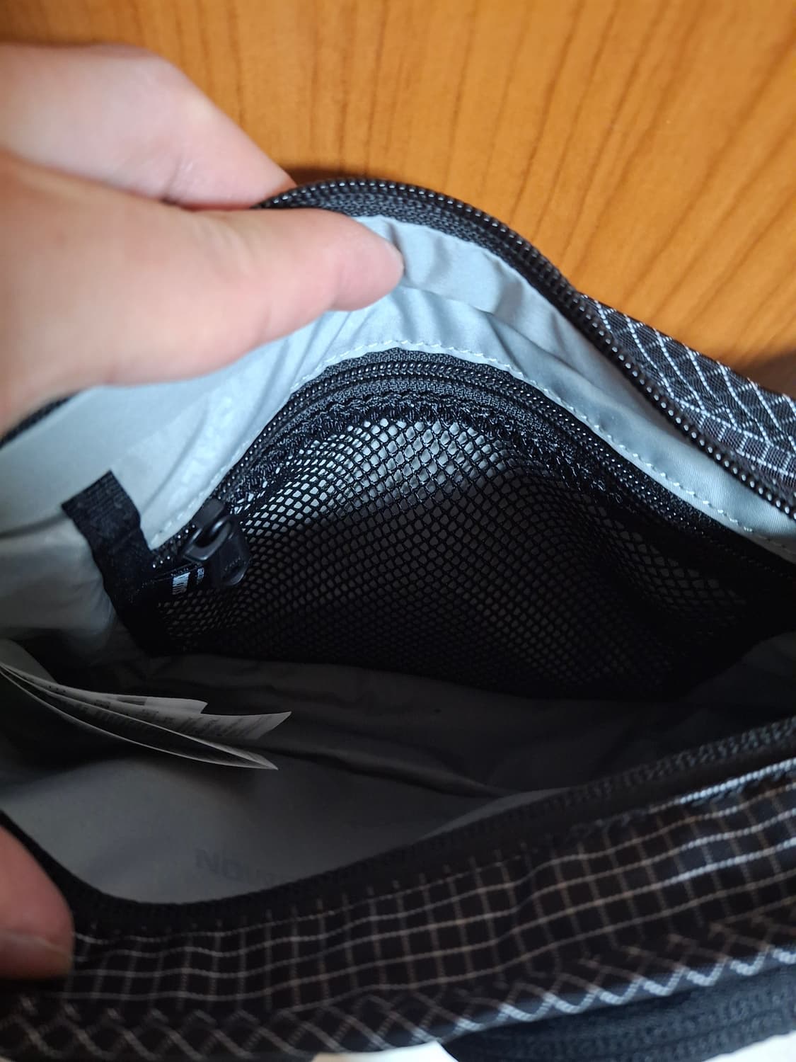 [M] 살로몬 클립락 크로스백 상품이미지2