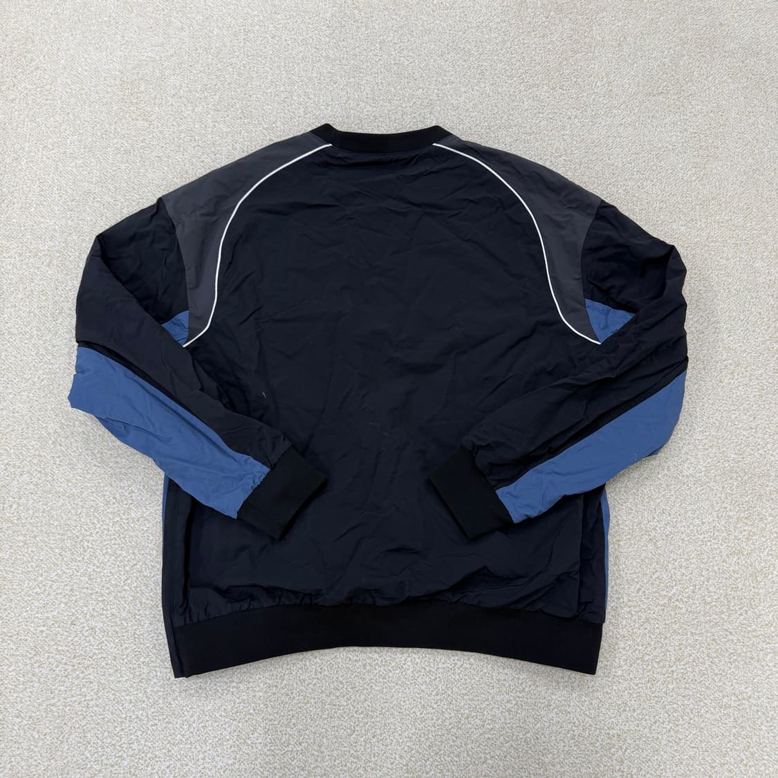 L 미즈노 리버시블 웜업 맨투맨 0127T1 상품이미지2