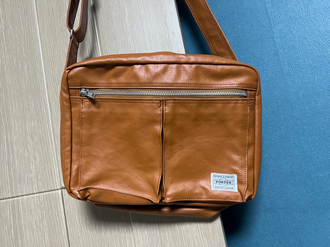 포터 프리스타일 숄더백 라지 카멜 상품이미지1