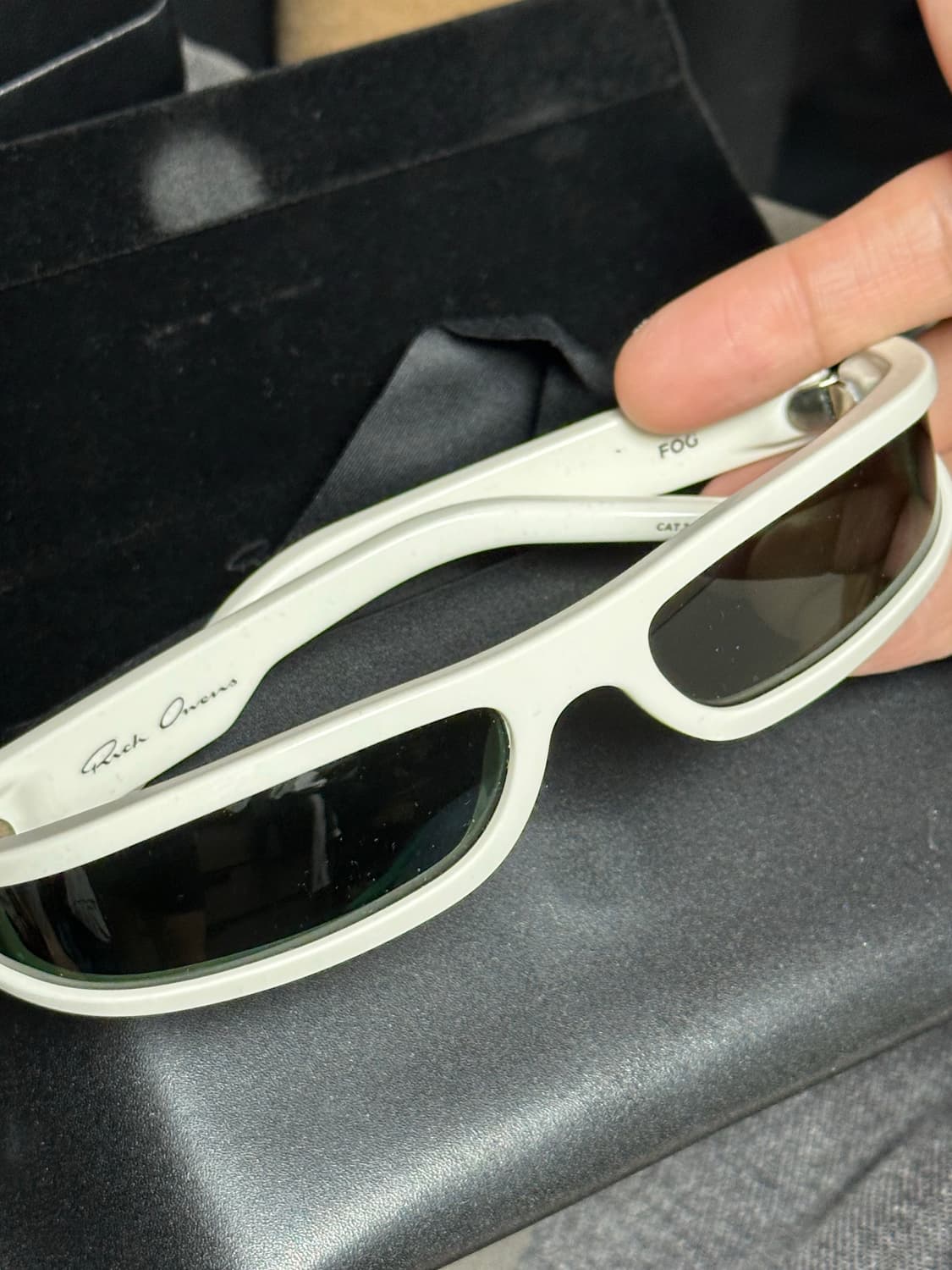 [새상품]릭 오웬스 포그 선글라스(화이트) 상품이미지6