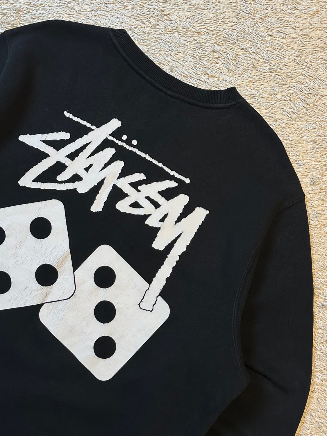 스투시 STUSSY 다이스 맨투맨 블랙 상품이미지4