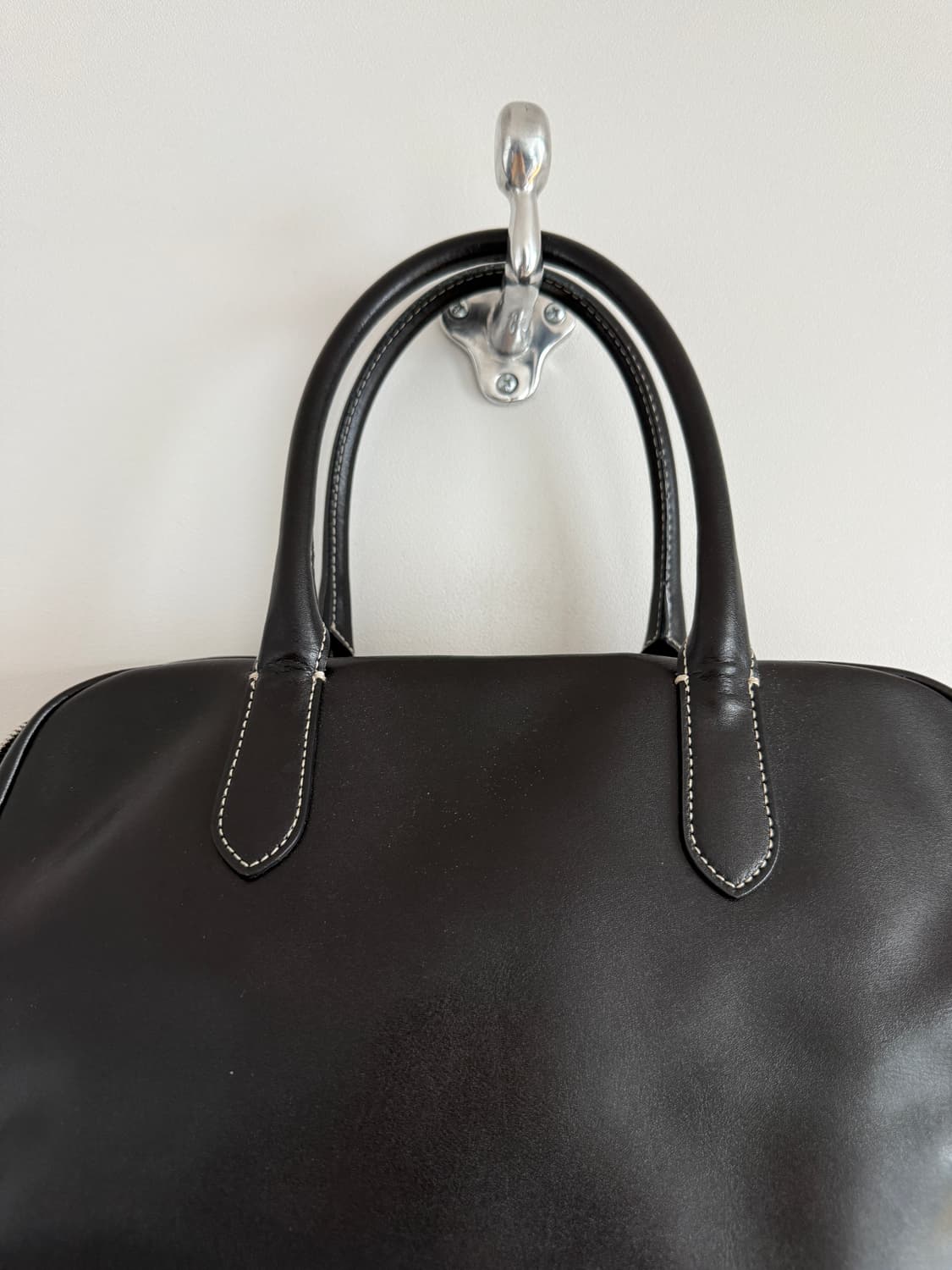 낫띵리튼(Nothing written) 레더 토트백 상품이미지3