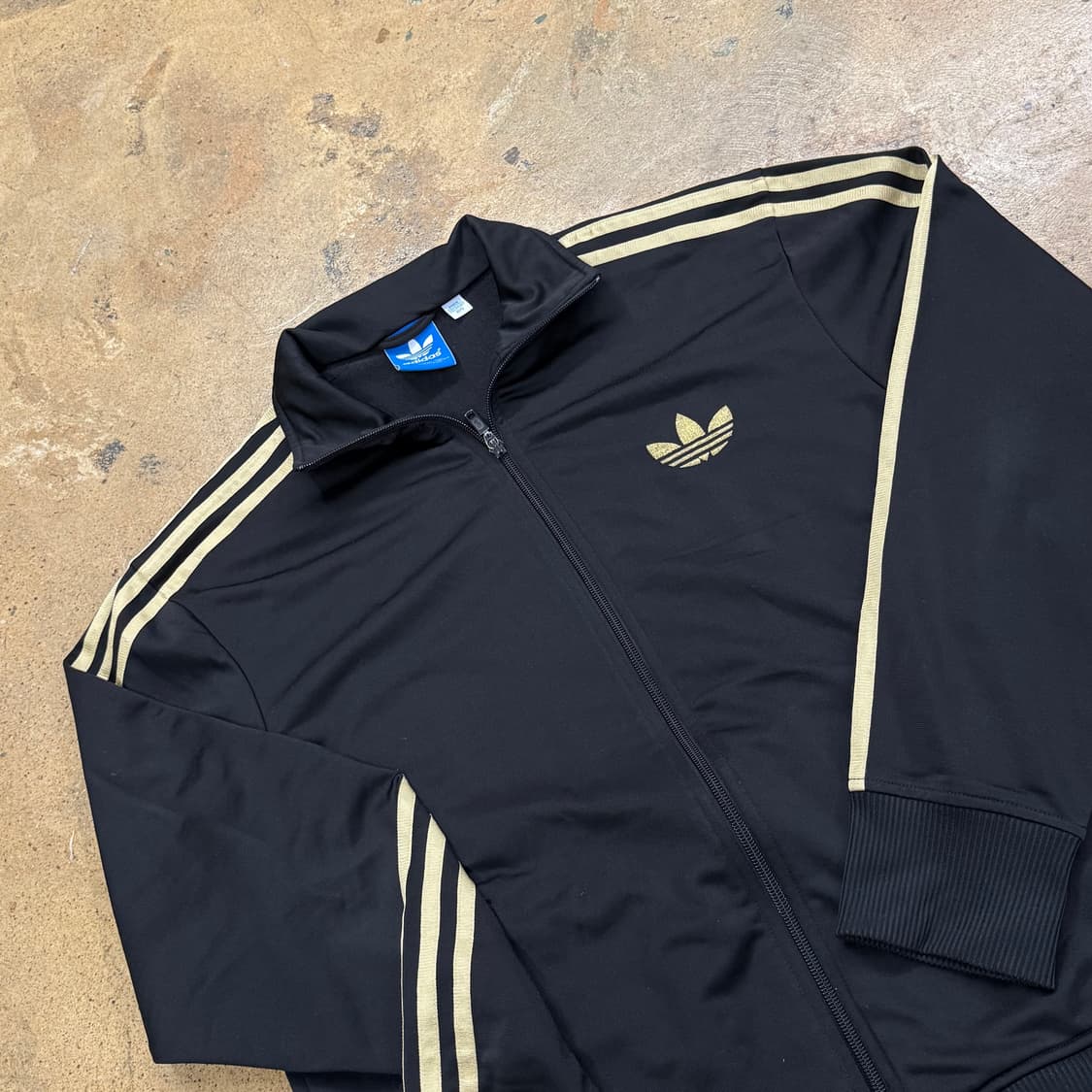 아디다스 검금 블랙 골드 구파이어버드 트랙탑 져지 상품이미지1