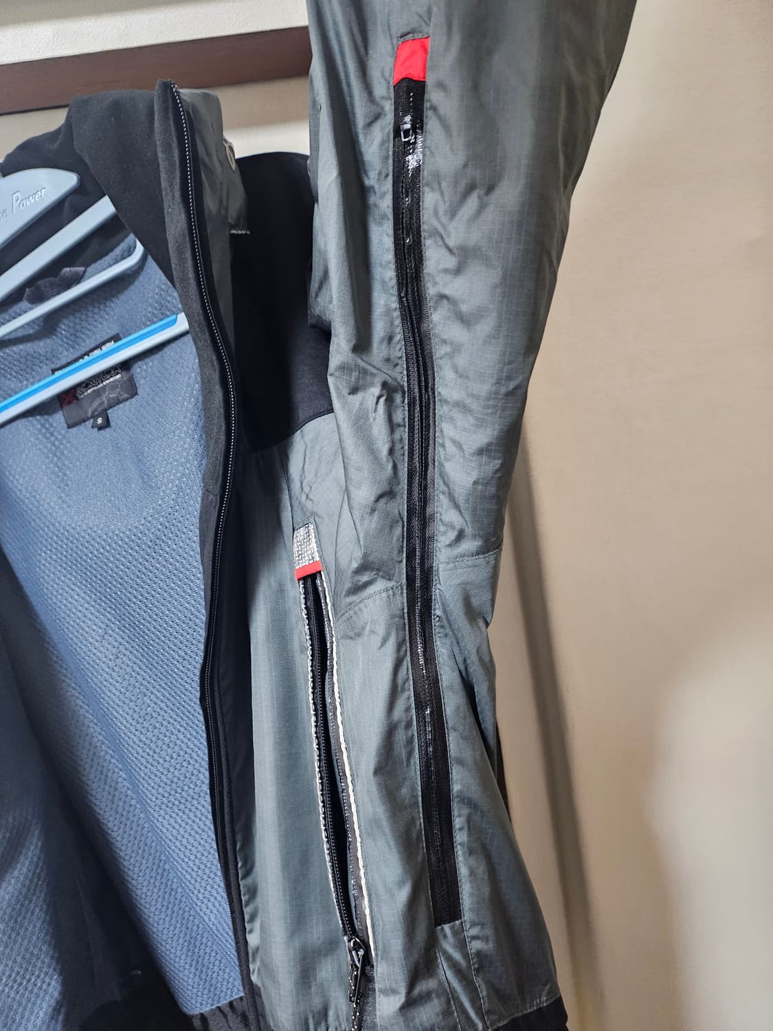 몬츄라 자켓 s(90-95)까지 맞습니다 상품이미지4