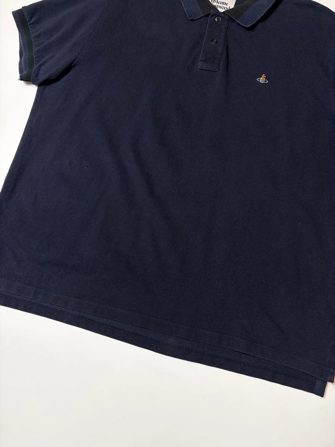 비비안웨스트우드 클래식 자수 로고 반팔 카라 티셔츠 PN9388 상품이미지4