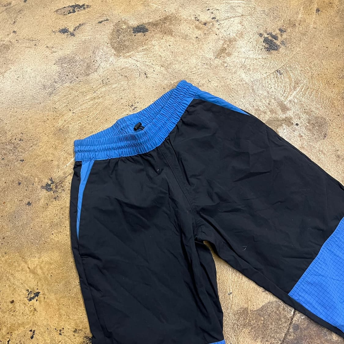 [정품/XS] 아디다스 블랙 블루 컬러 트레이닝 바지 b8 상품이미지1