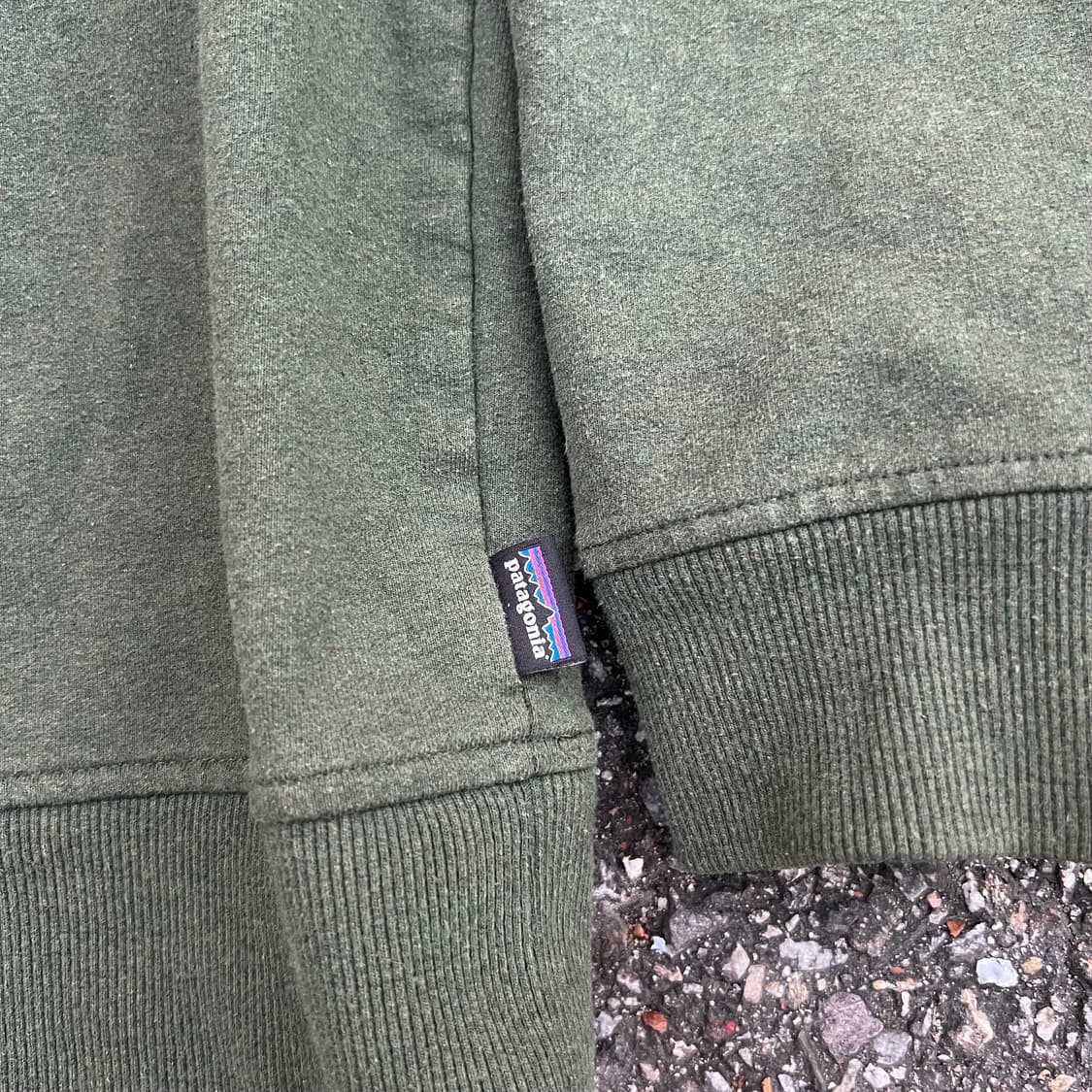 파타고니아 파타고니아 그린 맨투맨 티셔츠 상품이미지3