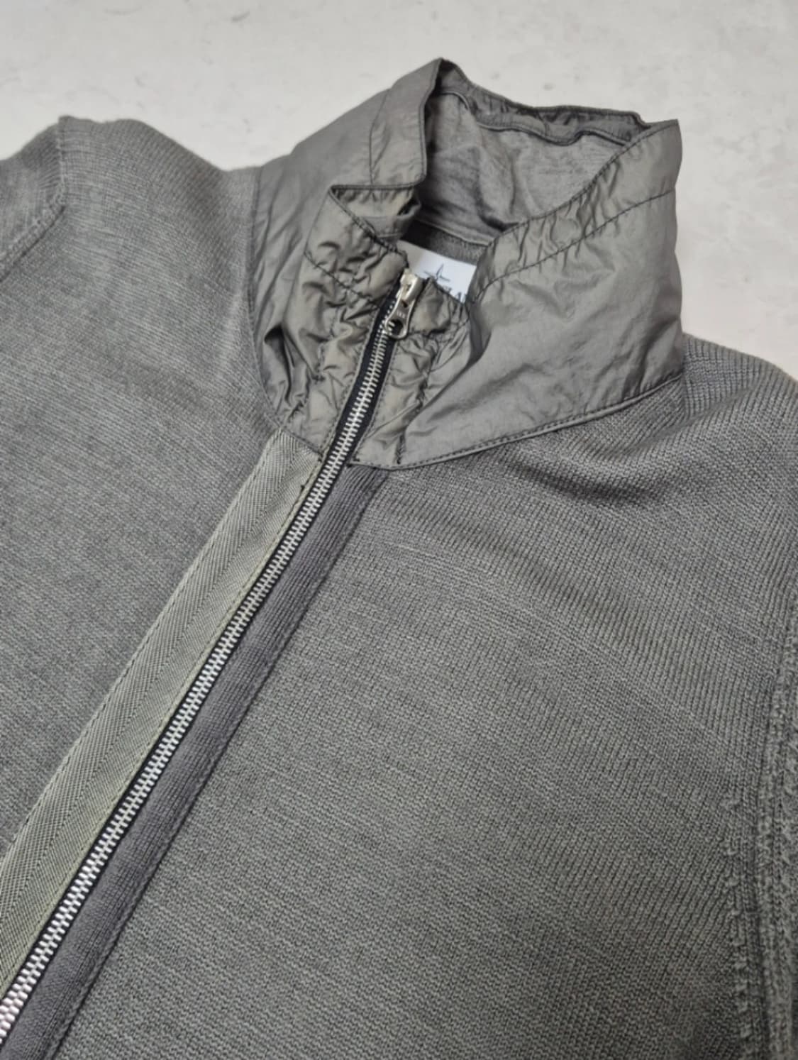 스톤아일랜드 니트집업[L] 상품이미지3