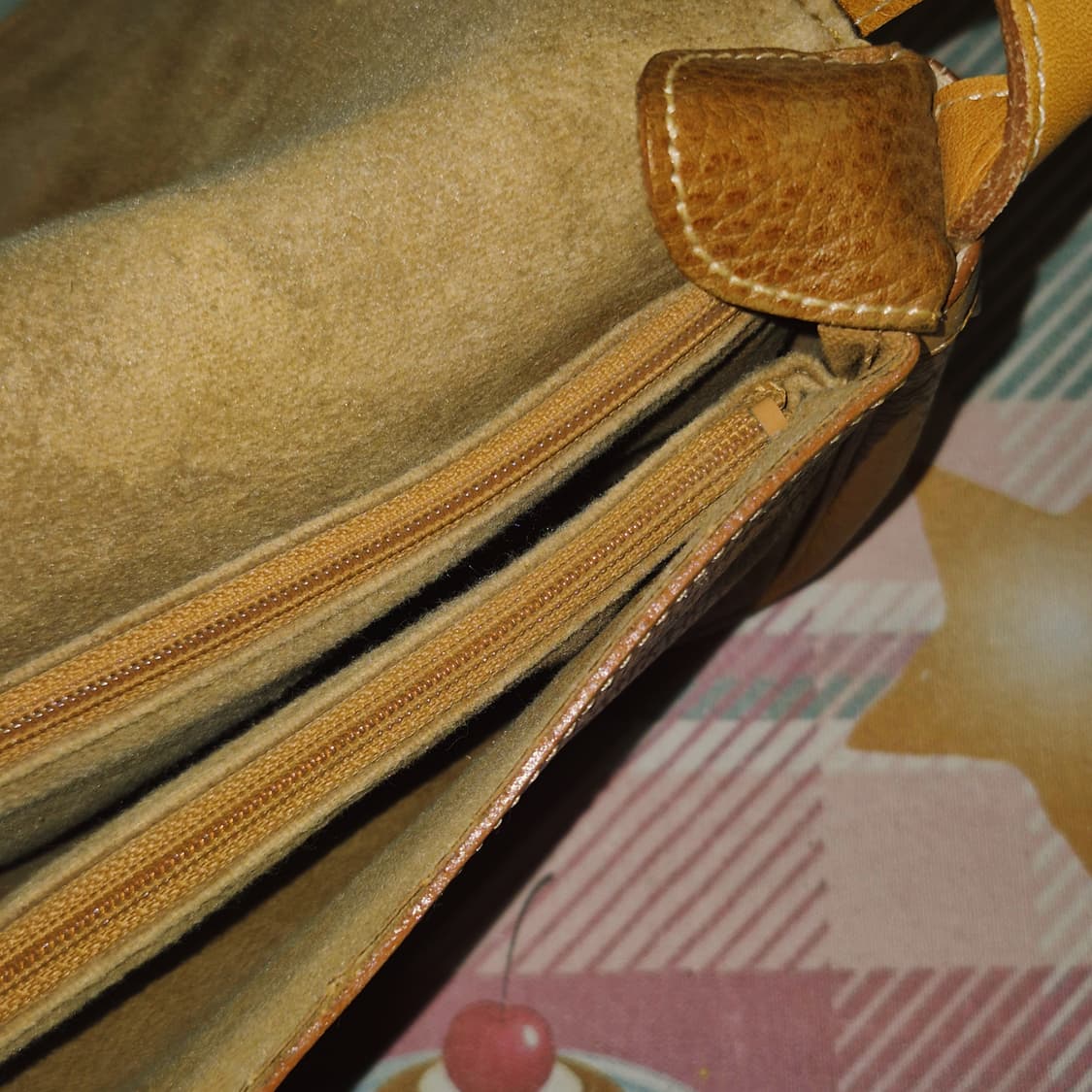 90s 꾸레쥬 클래식 레더 벨트 크로스백 상품이미지10