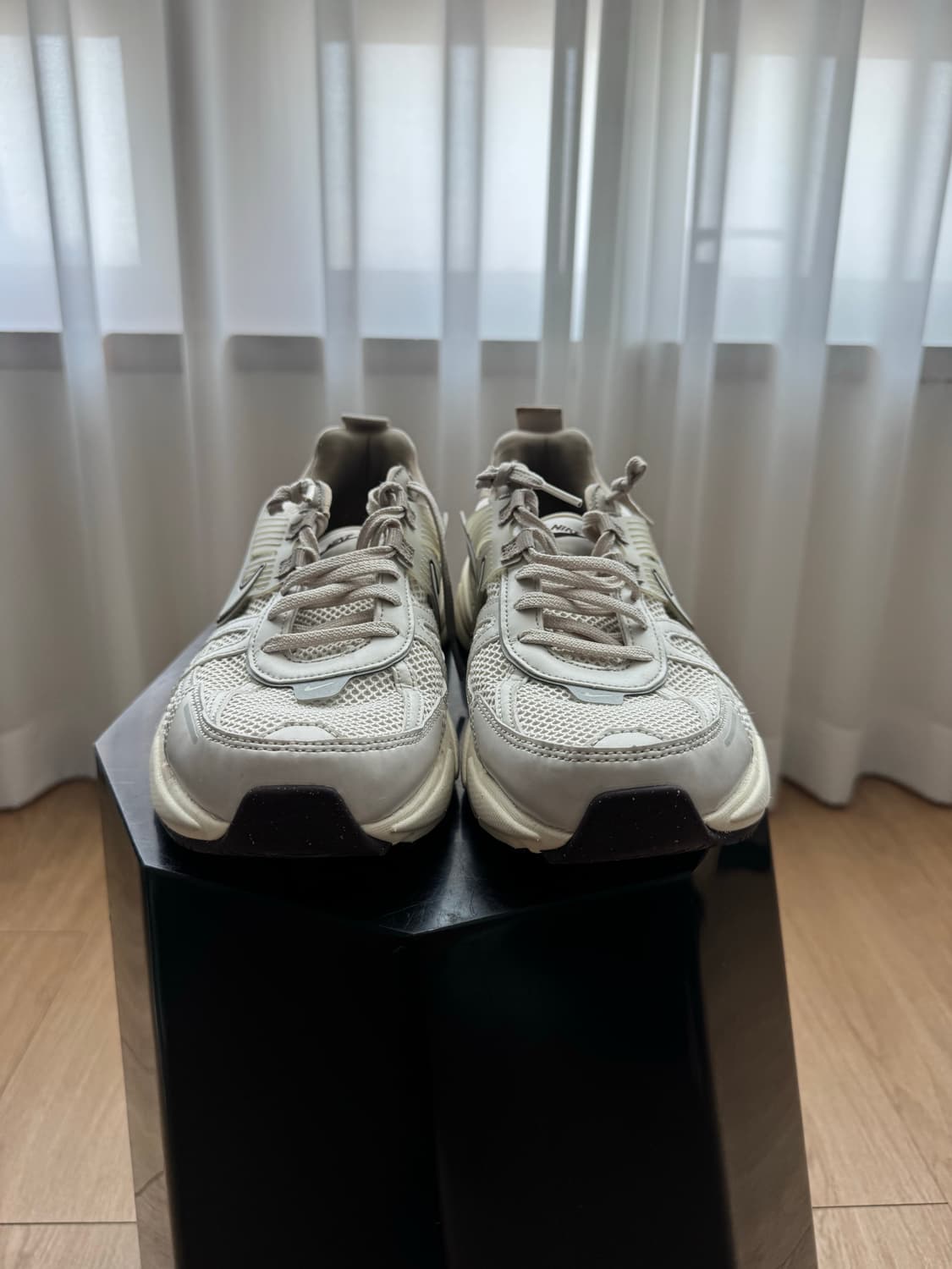 나이키 V2K 런 라이트 오어우드 브라운 (280 사이즈 / 시착 5회  상품이미지3