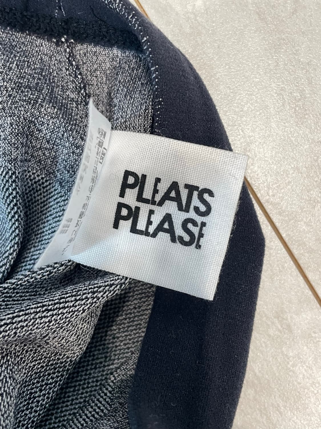 PLEATS PLEASE 이세이 미야케 아카이브 A-POC 도트 레깅스 상품이미지4